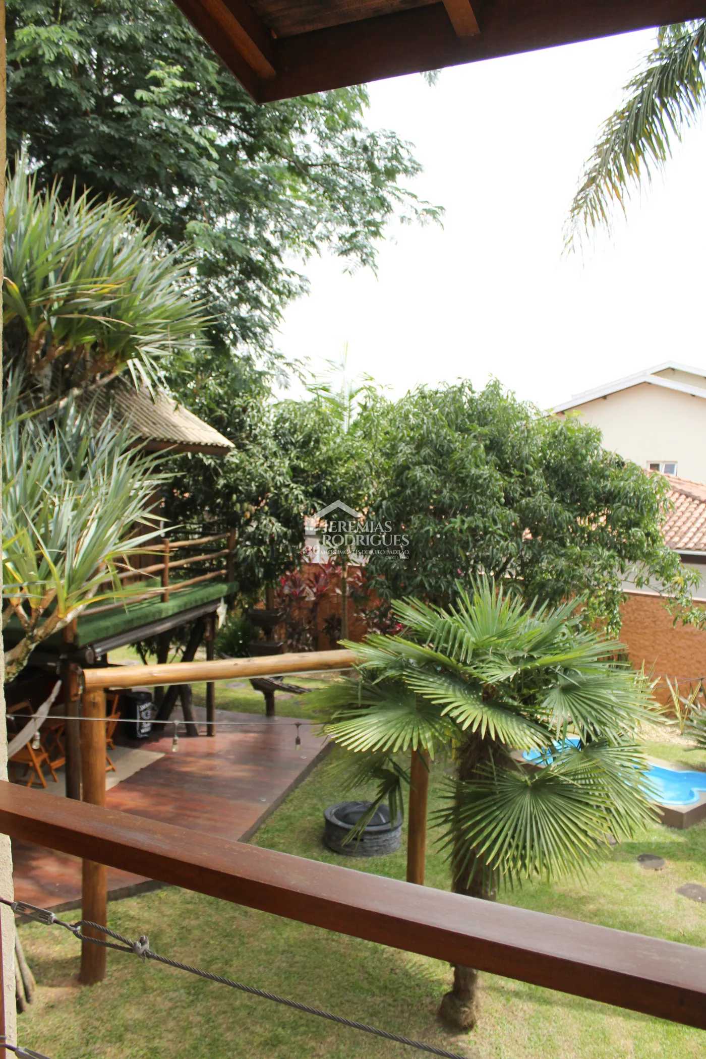 Casa para venda e locação com 5 dormitórios no Condomínio Taubaté Village em Taubaté/SP.