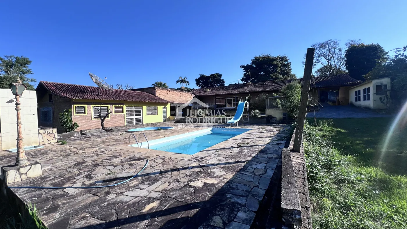 Chácara com 12 dormitórios, 900 m² - Guedes - Tremembé/SP