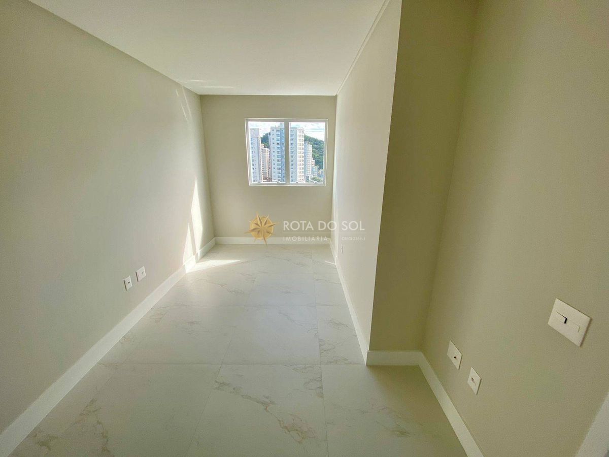 Residencial Garden Square Apartamento Vista Mar 4 Suítes em Meia Praia Itapema/SC — foto 18