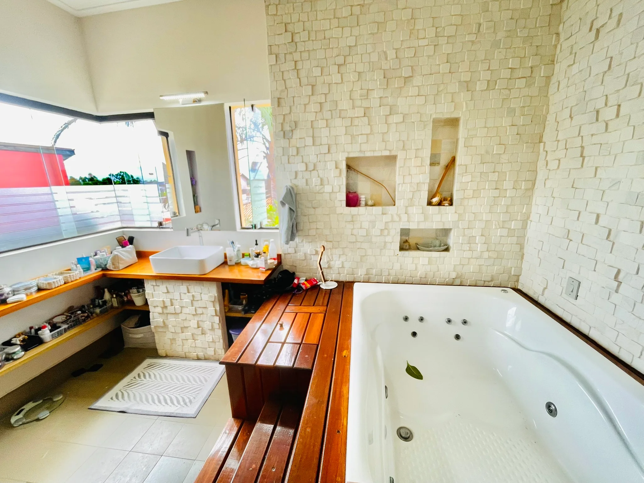 Casa com 3 dormitórios à venda no Condomínio Real Ville em Pindamonhangaba/SP