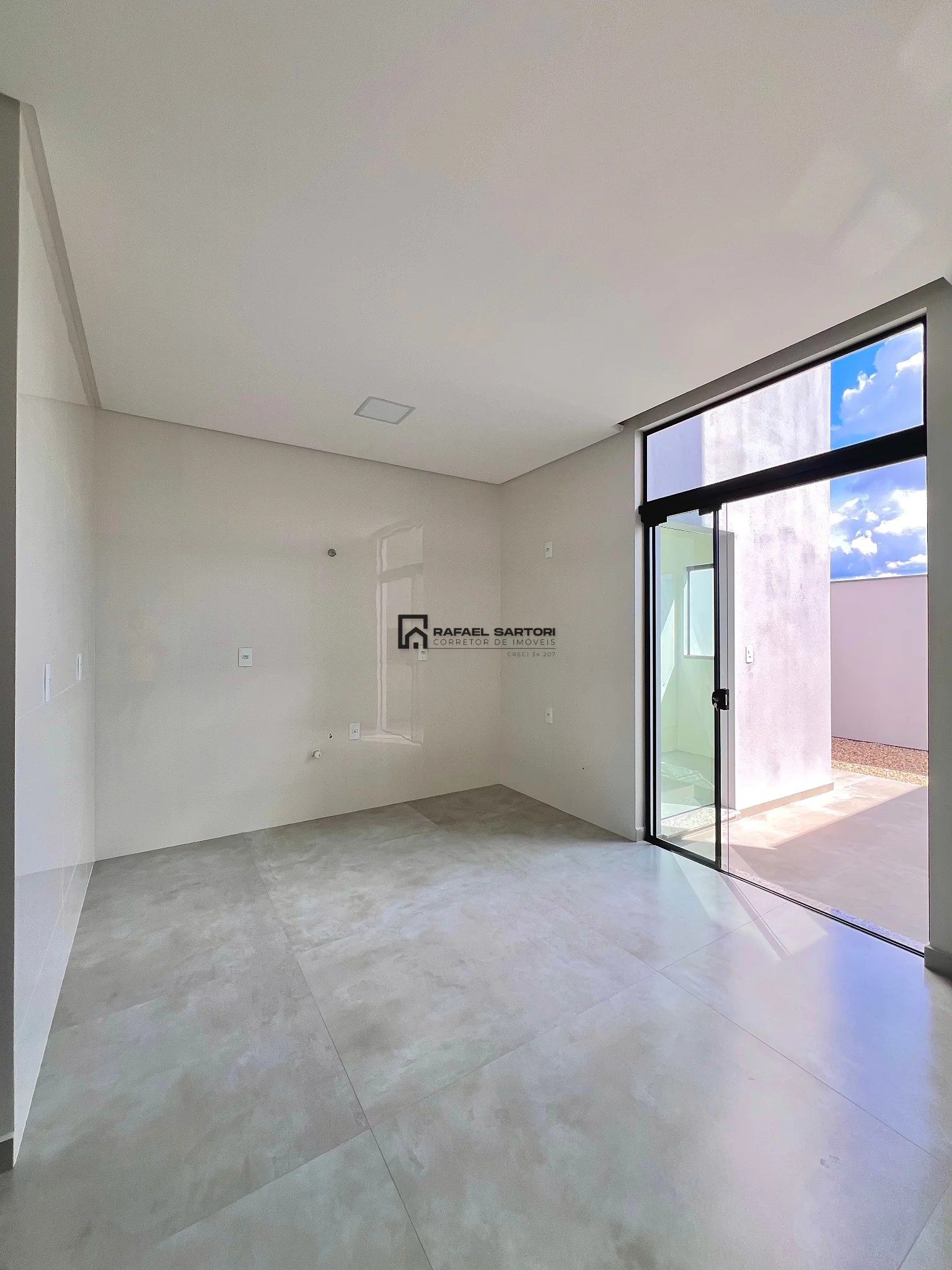 GEMINADO DUPLEX COM 02 SUÍTES — foto 4