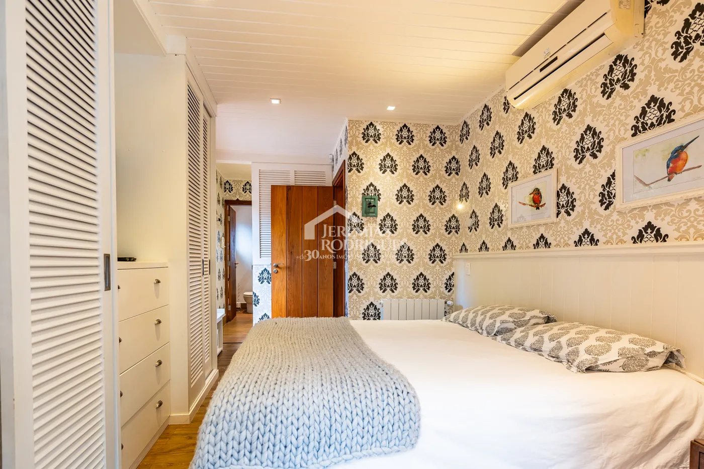 Casa com 7 suítes, 770 m² - Pedra do Fogo - Campos do Jordão/SP.