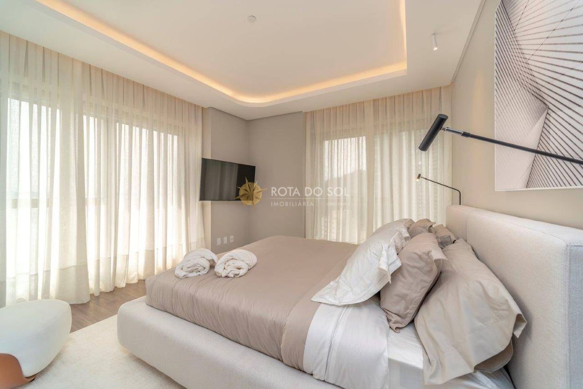 Yachthouse Apartamento Alto Padrão 4 Suítes no Centro de Balneário Camboriú SC