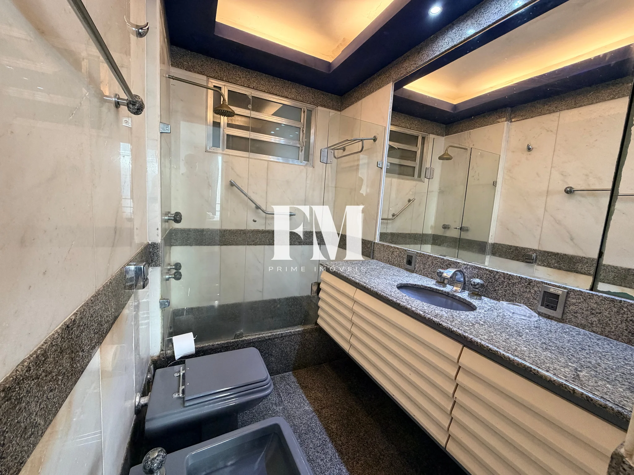 Apartamento de 1 suite à venda com vista mar exclusiva a 50m da areia em Copacabana com potencial i - foto 26