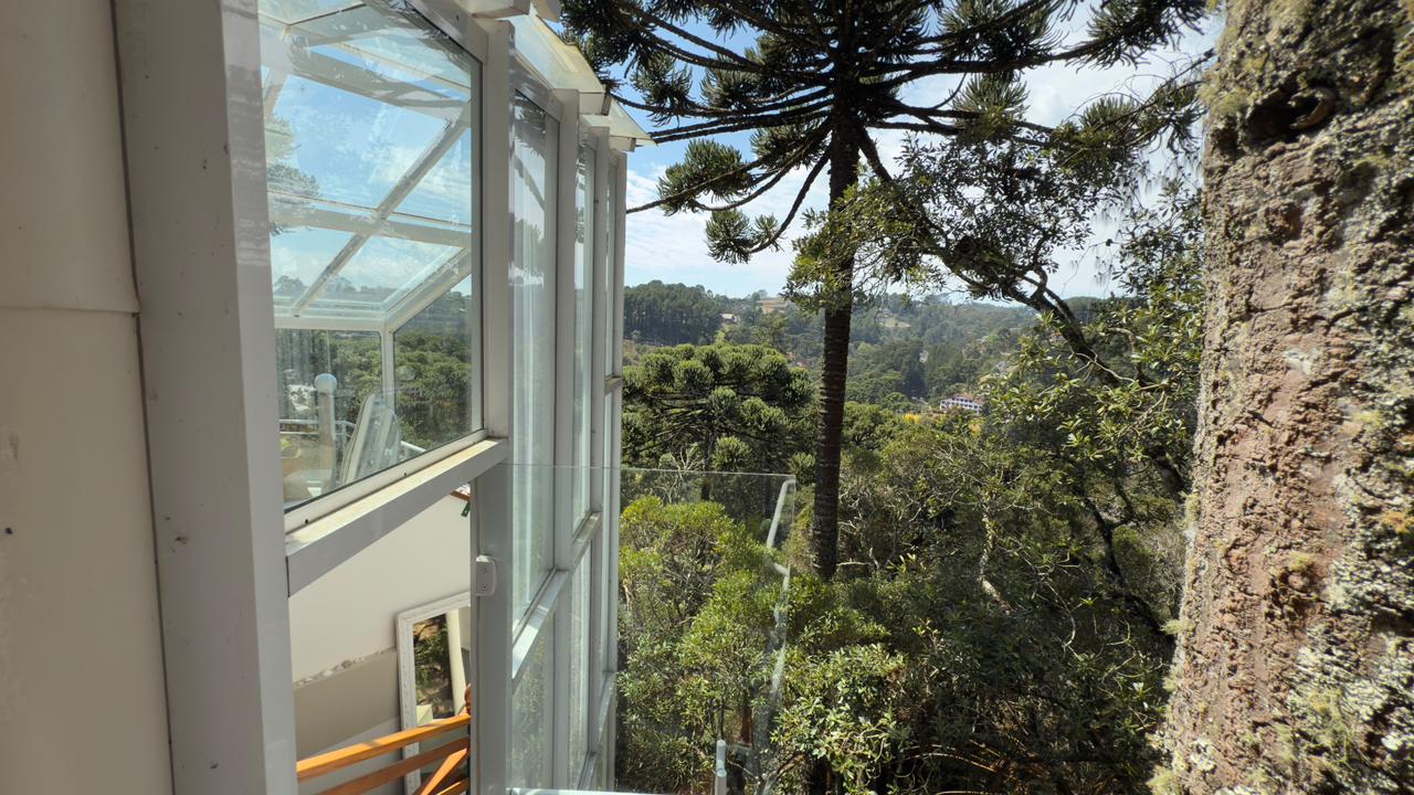 Casa à venda por R$ 2.300.000,00 - Campos do Jordão/SP