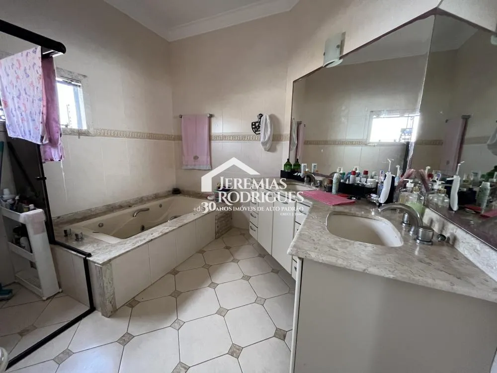 Casa de 419 m² à venda por R$ 1.800.000,00 - Taubaté/SP