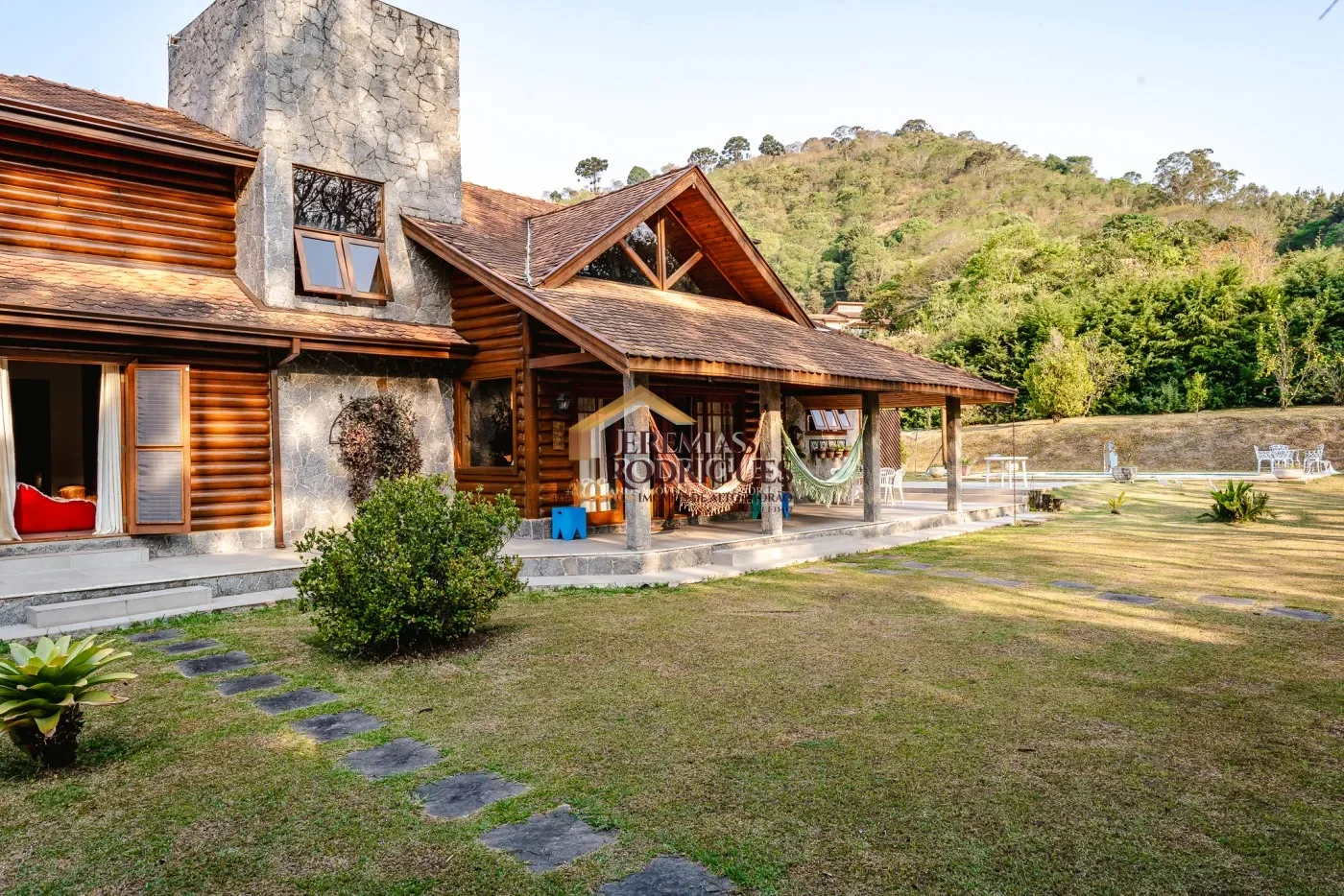 Casa à venda no Condomínio Country Club em Santo Antônio do Pinhal/SP. — foto 2