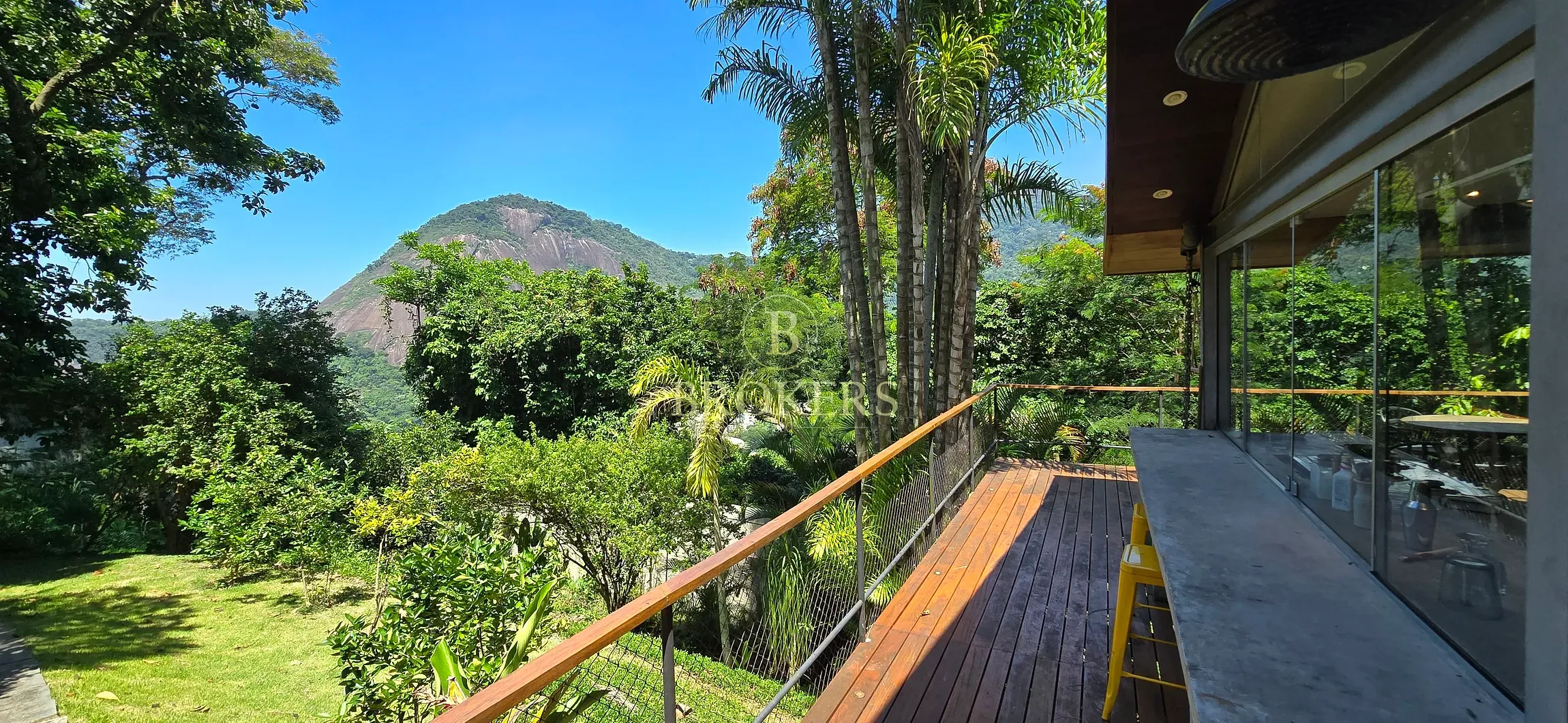 Mansão Colonial a venda em Santa Teresa: 2 Casas, Piscina e Área Gourmet. Terreno de 2.000m² , vist — foto 1