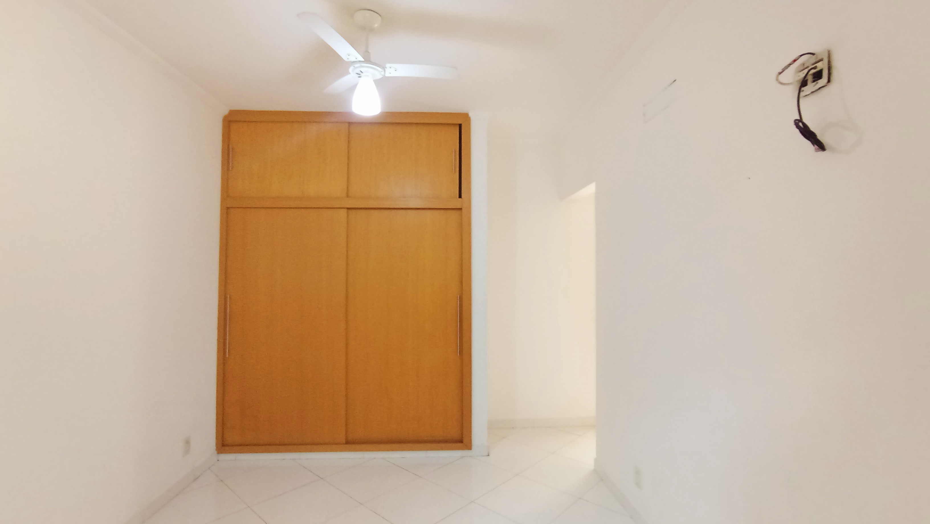 Casa à venda com 4 suítes no Condomínio Real Ville em Pindamonhangaba/SP. 