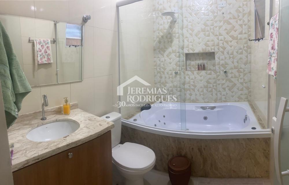 Casa à venda com 3 dormitórios no Condomínio Moema Ville em Pindamonhangaba/SP