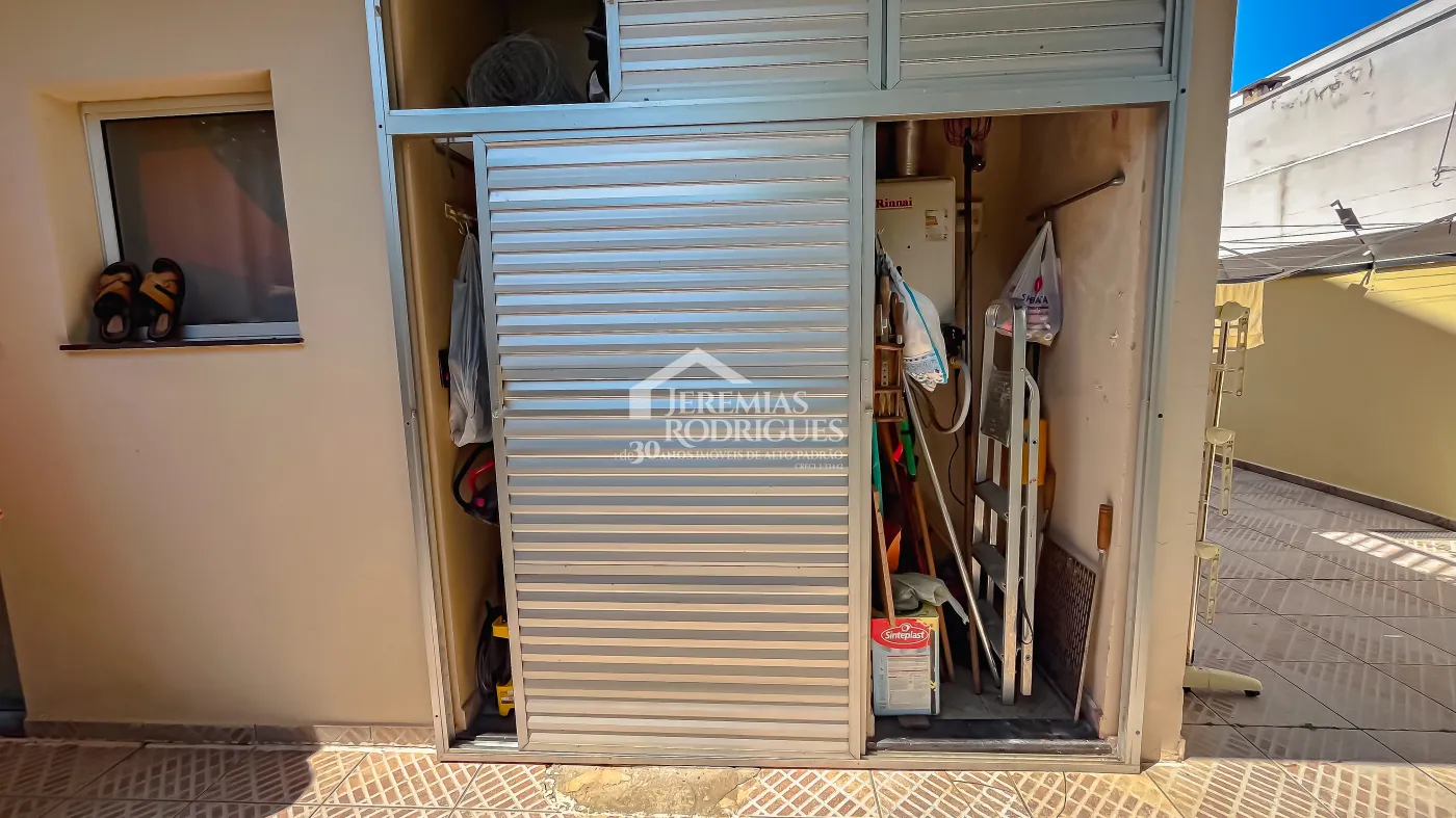 Casa com 2 quartos, 240 m² - Condomínio Real Ville - Pindamonhangaba/SP