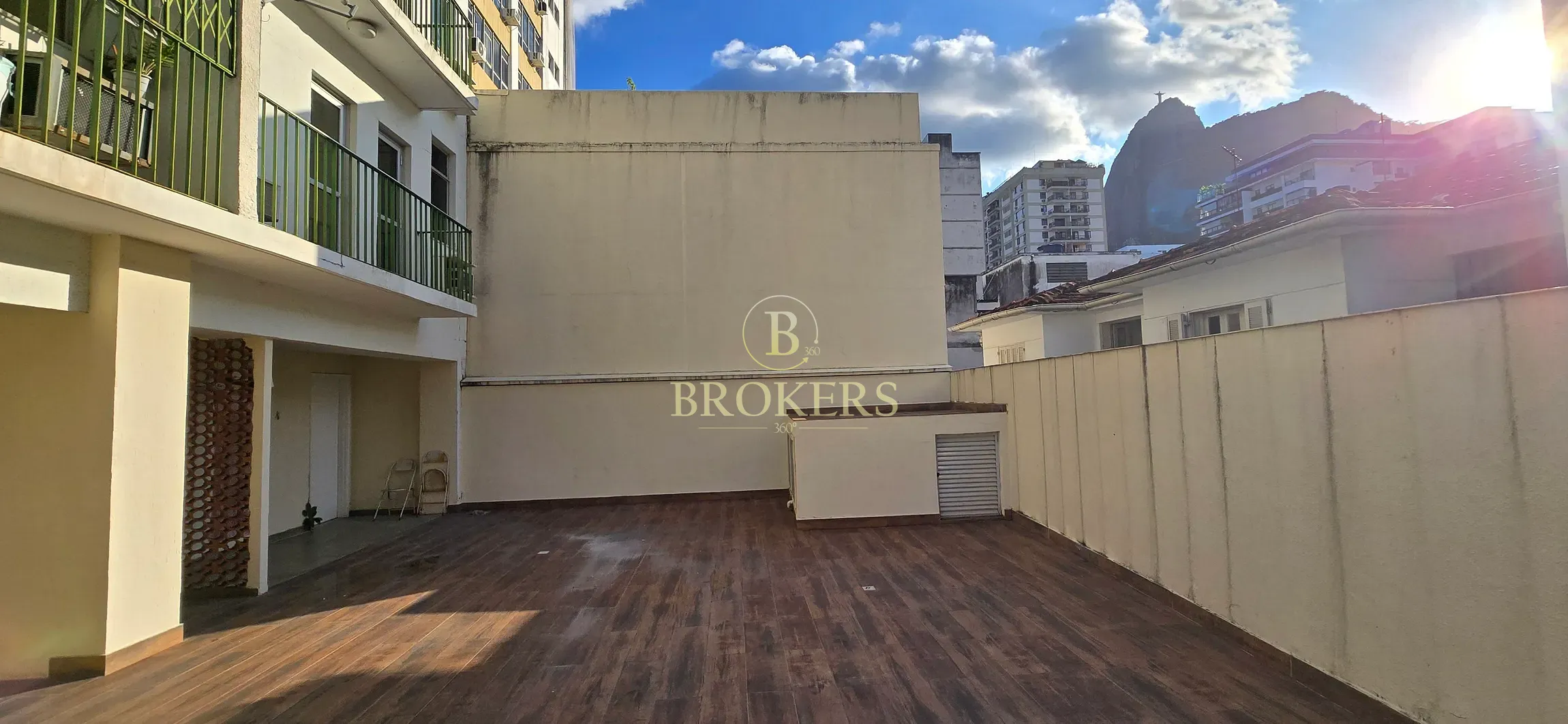 Apartamento quarto e sala a venda em Botafogo com Varanda, vista para o Cristo e Vaga de Garagem. — foto 23