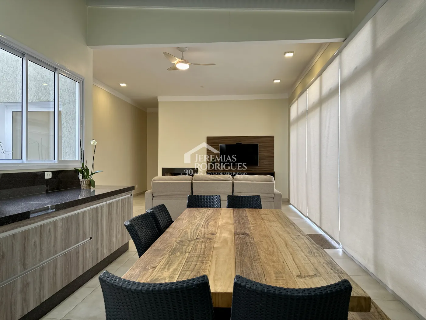 Casa com 3 suítes, 386 m² - Condomínio Taubaté Village - Taubaté/SP