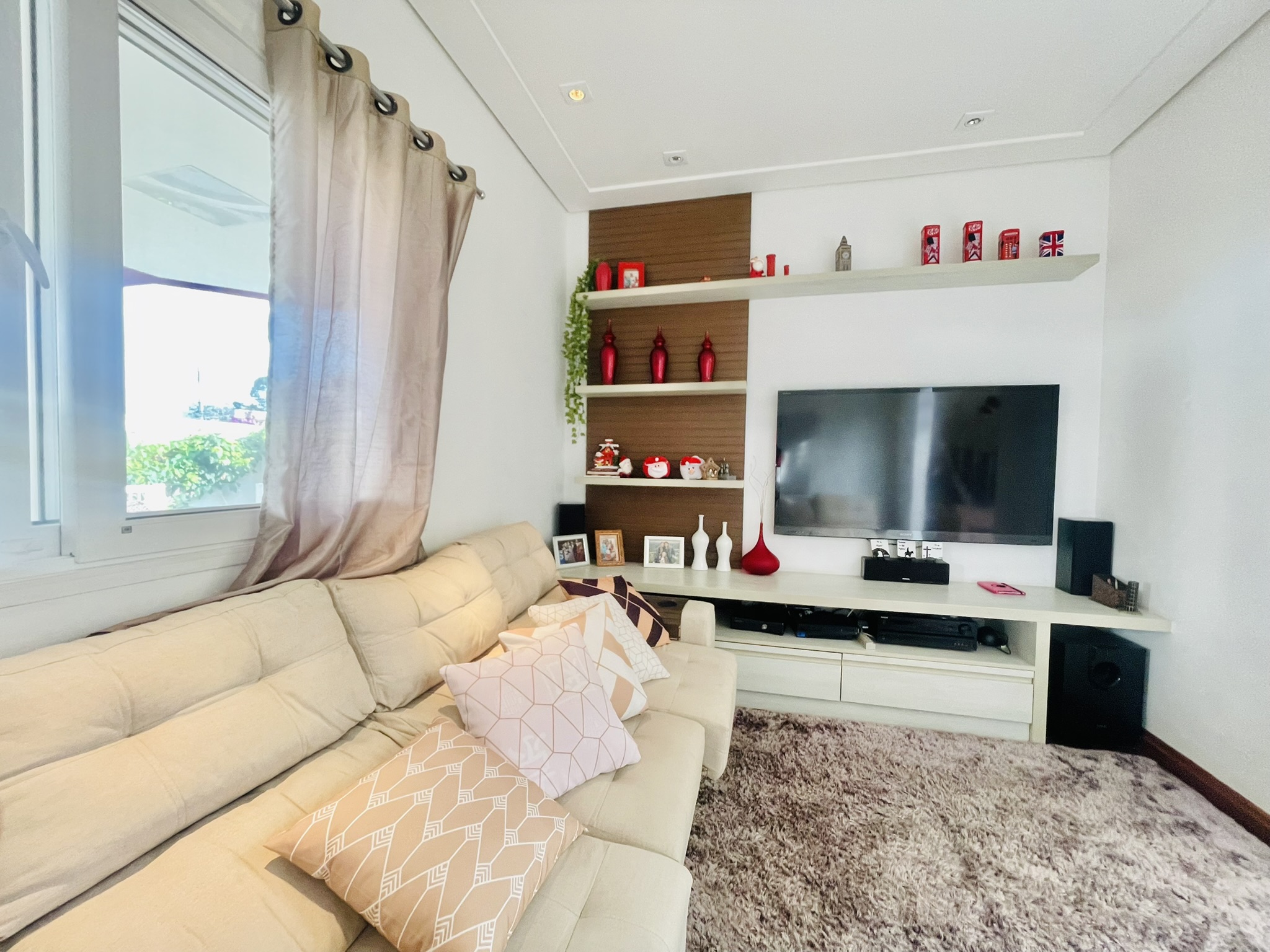 Casa para venda com 4 dormitórios no Condomínio Campos Do Conde I em Tremembé/SP