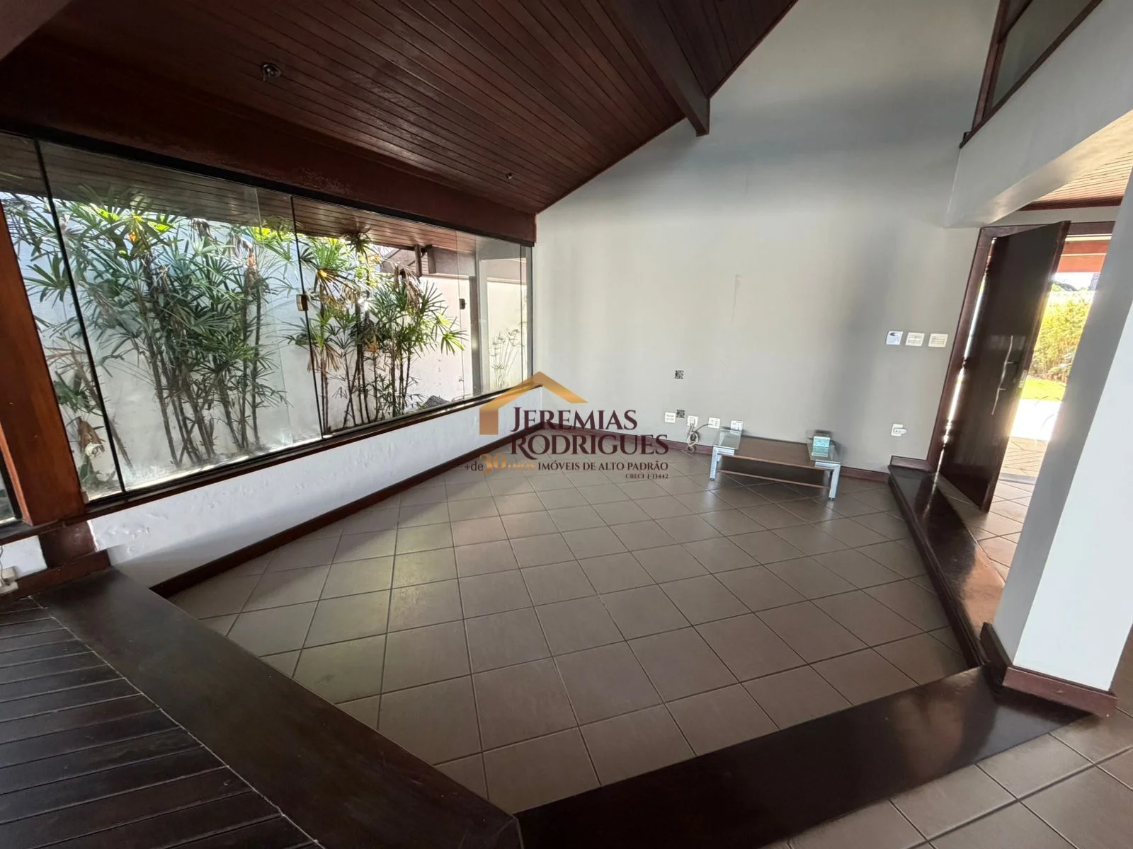 Casa à venda no bairro Jardim Residencial Doutor Lessa em Pindamonhangaba/SP. — foto 4