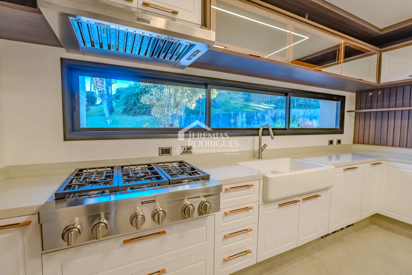 Casa de 2727 m² à venda por R$ 15.000.000,00 - Campos do Jordão/SP