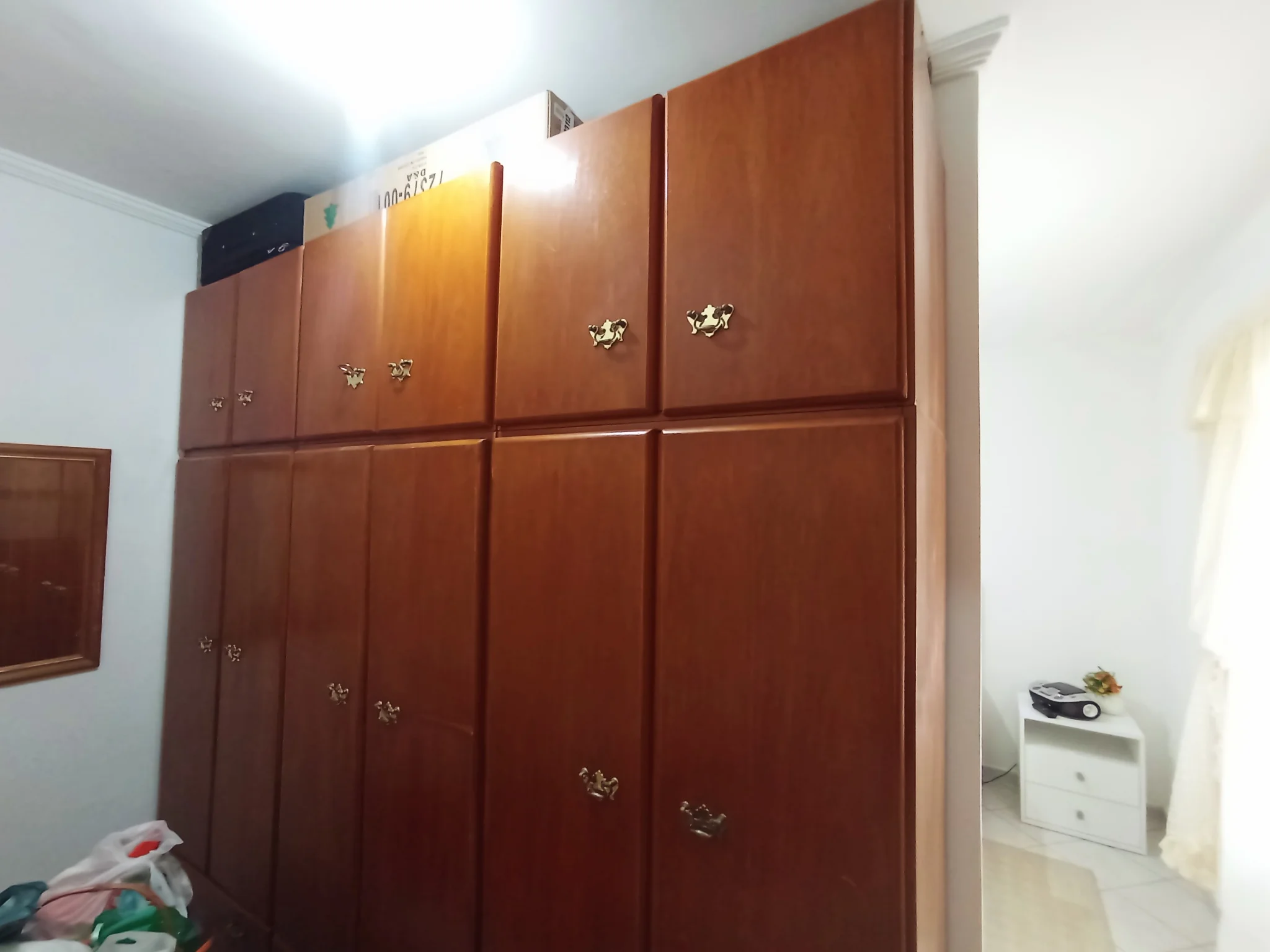 Casa à venda com 4 dormitórios no Residencial Doutor Lessa em Pindamonhangaba/SP. 