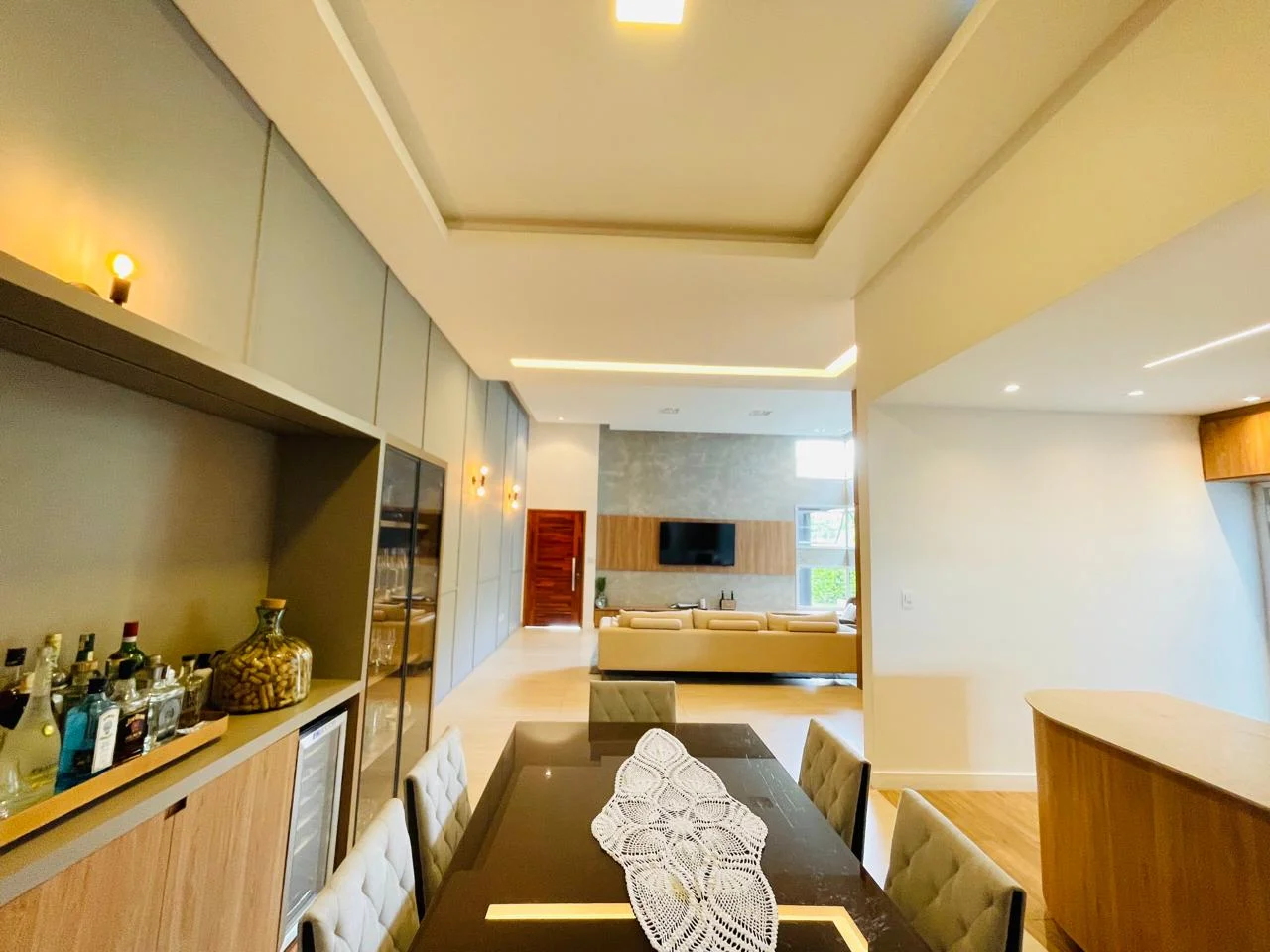 Casa à venda com 3 dormitórios no Condomínio Terras de San Marco em Taubaté/SP.