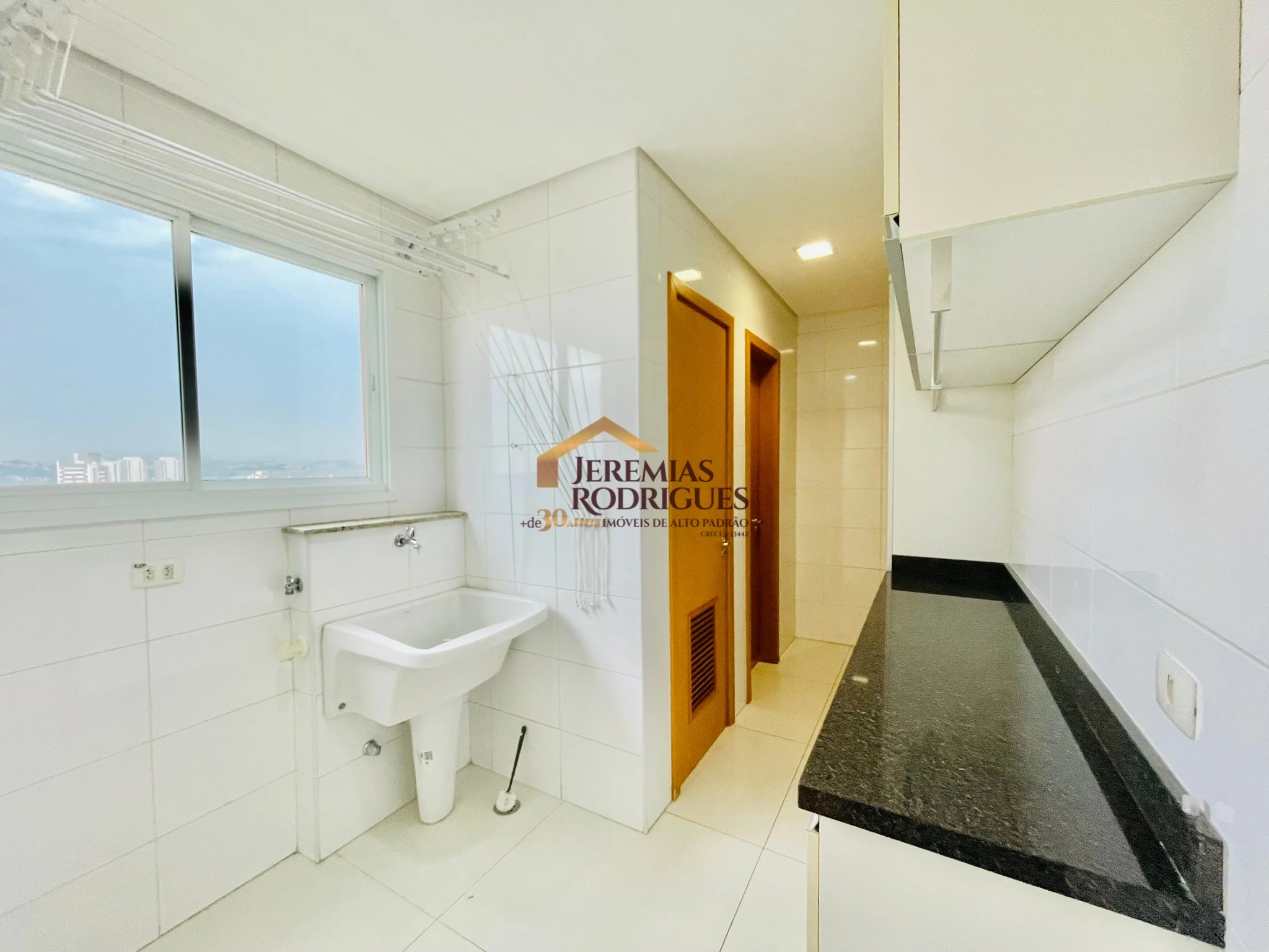 Apartamento Mobiliado para locação e venda no Condomínio Des Arts em Taubaté/SP.