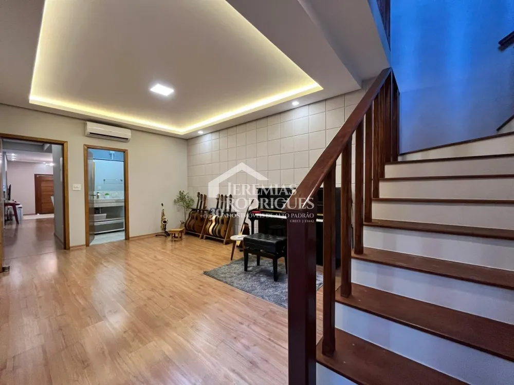 Casa com 3 dormitórios, 205 m² - Centro - Tremembé/SP
