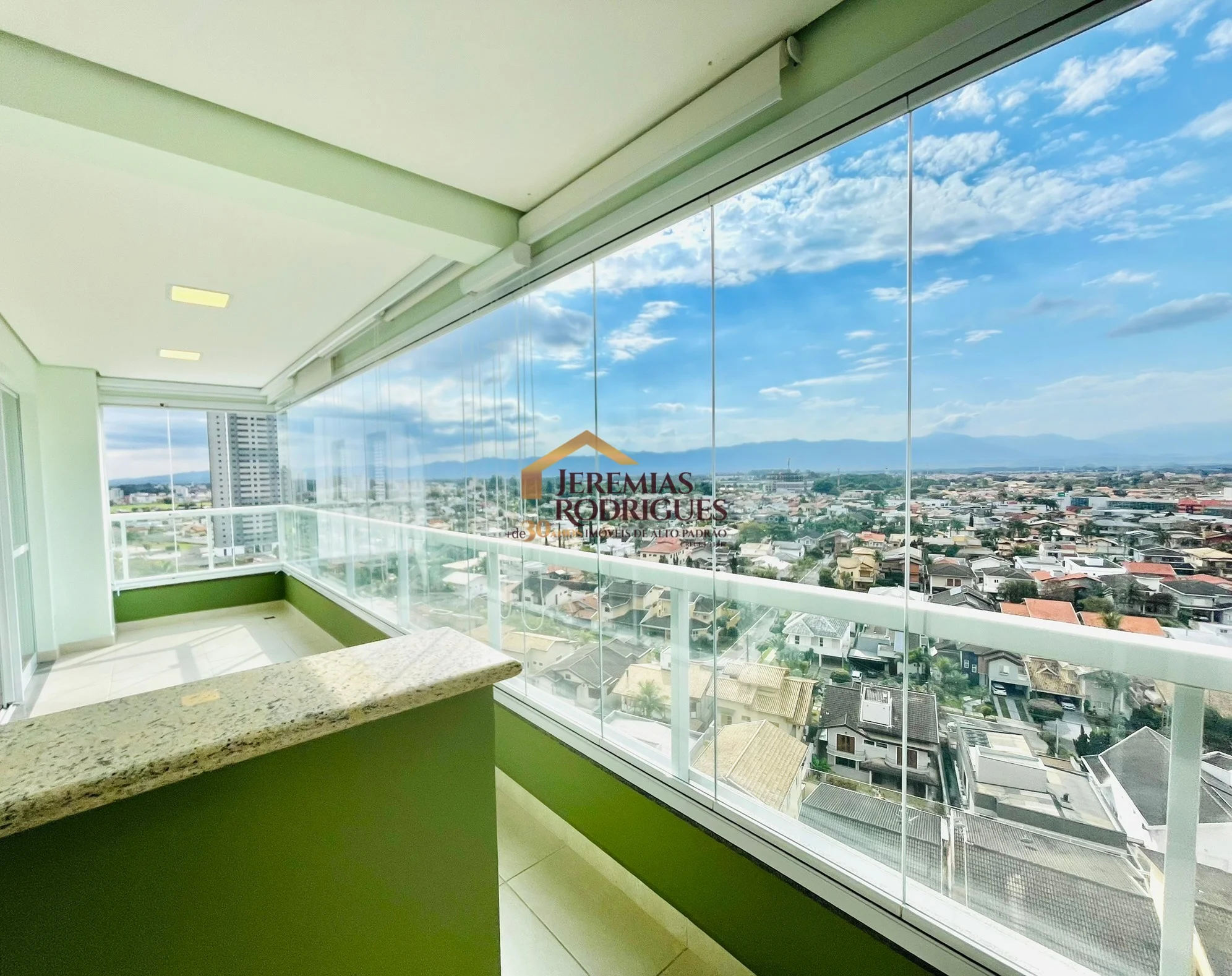 Apartamento para locação e venda Porteira fechada no Edifício Vert Residence em Taubaté/SP.