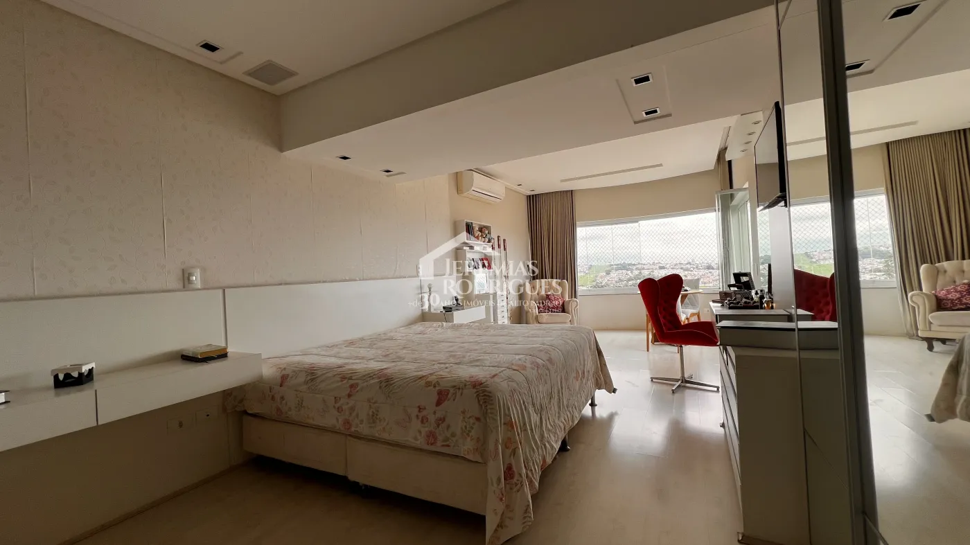 Casa com 4 dormitórios, 394 m² - Alto São Pedro - Taubaté/SP.