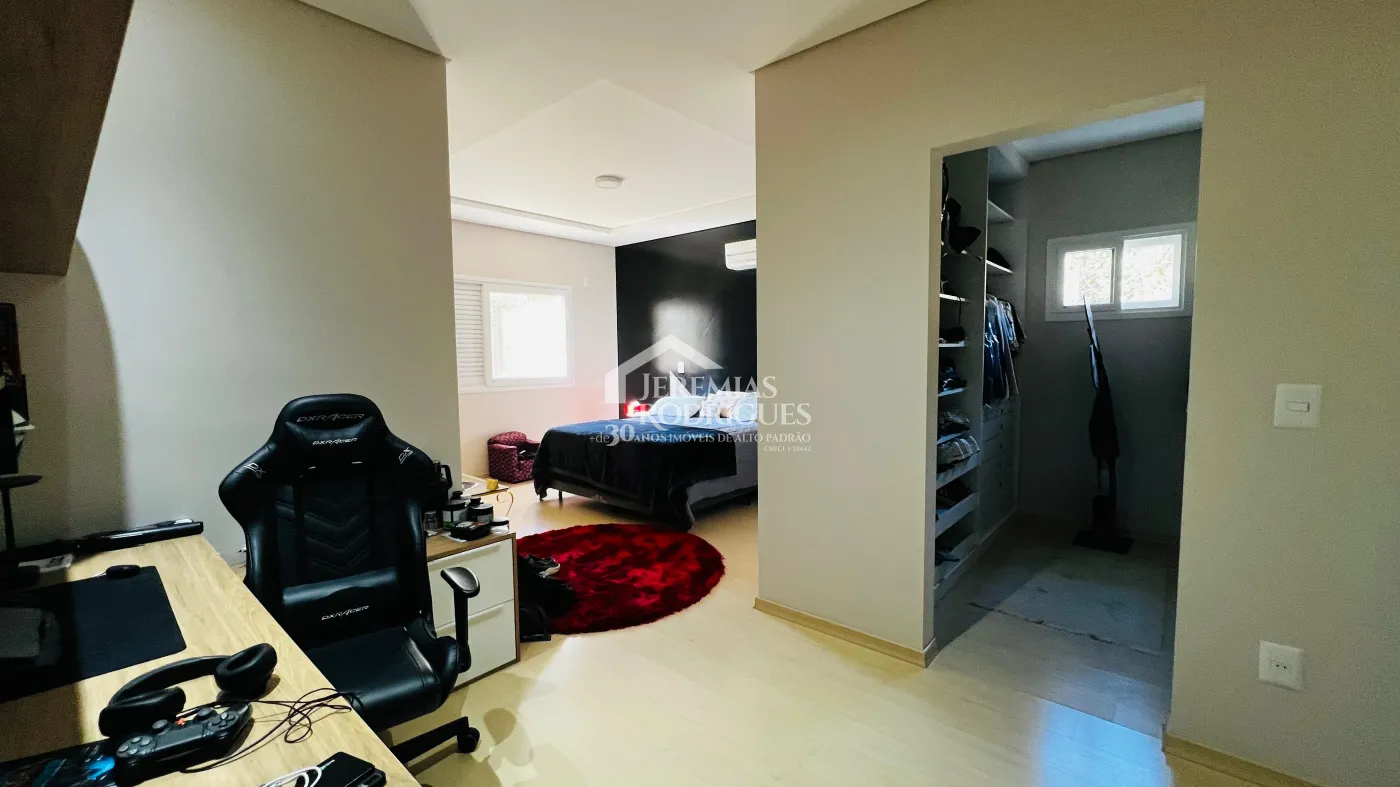 Casa para venda e locação com 6 dormitórios no Condomínio Chácaras Cataguá em Taubaté/SP.