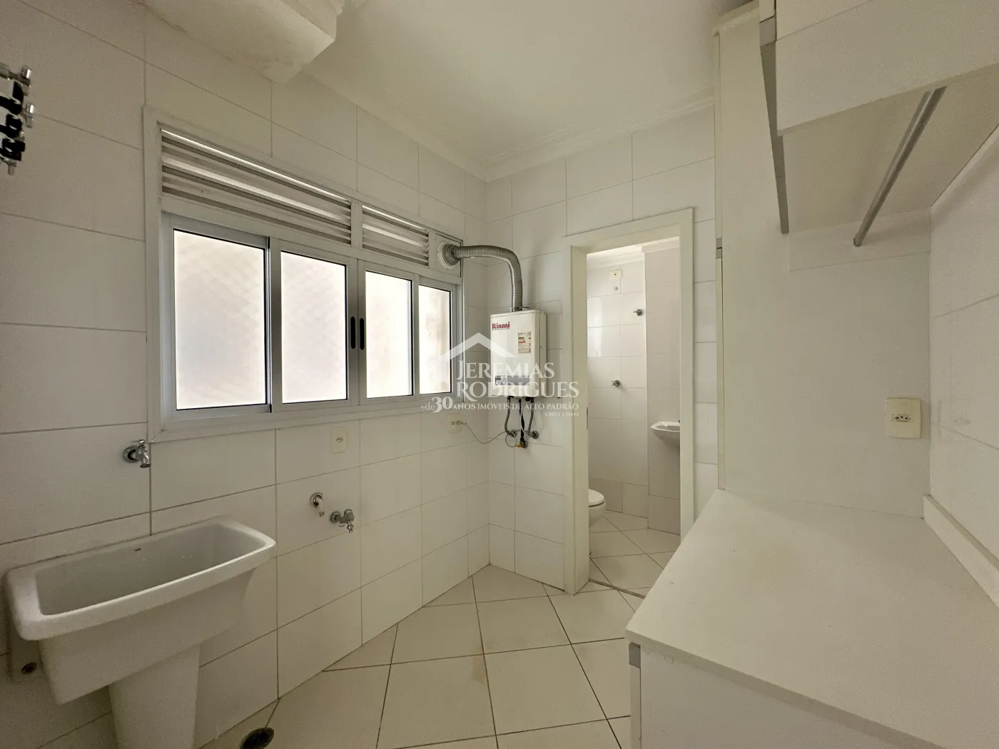 Apartamento com 3 suítes, 130 m² - Edifício Figueiras - Taubaté/SP