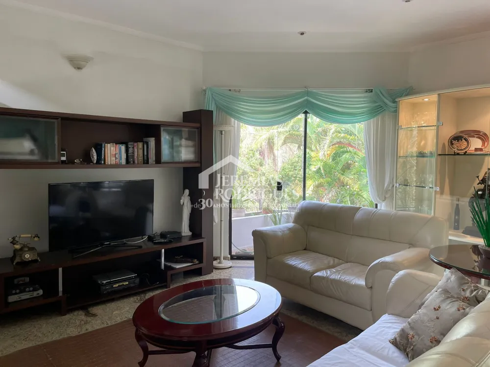 Casa com 6 suítes, 575 m² - Condomínio Quinta das Flores - São José dos Campos/SP.