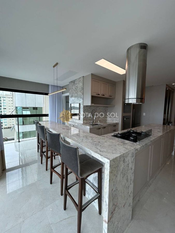 Cartier Apartamento Frente Mar Decorado 4 Suítes em Meia Praia Itapema SC — foto 12