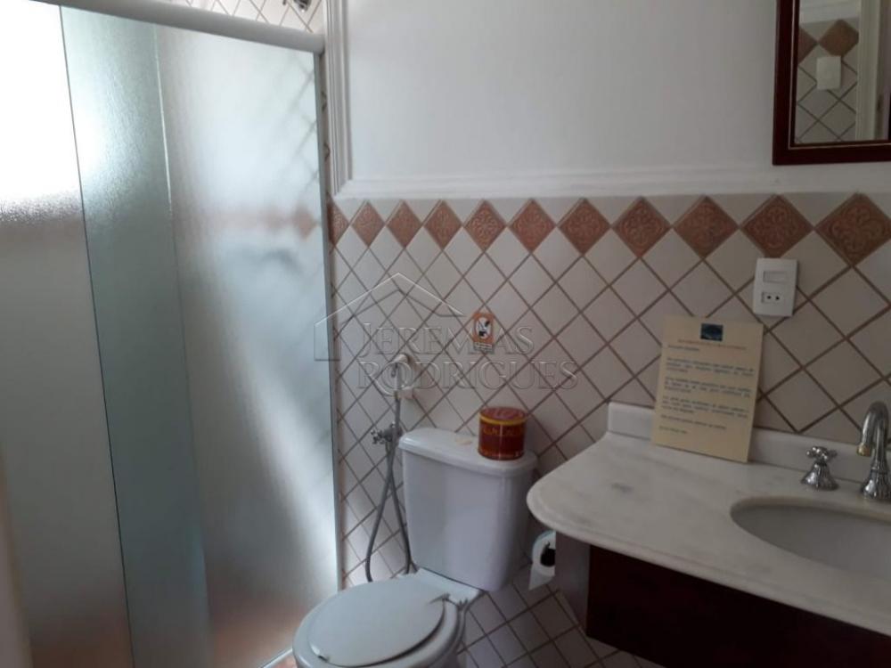 Casa à venda com 3 suítes no Condomínio Recanto do Fojo em Campos do Jordão/SP