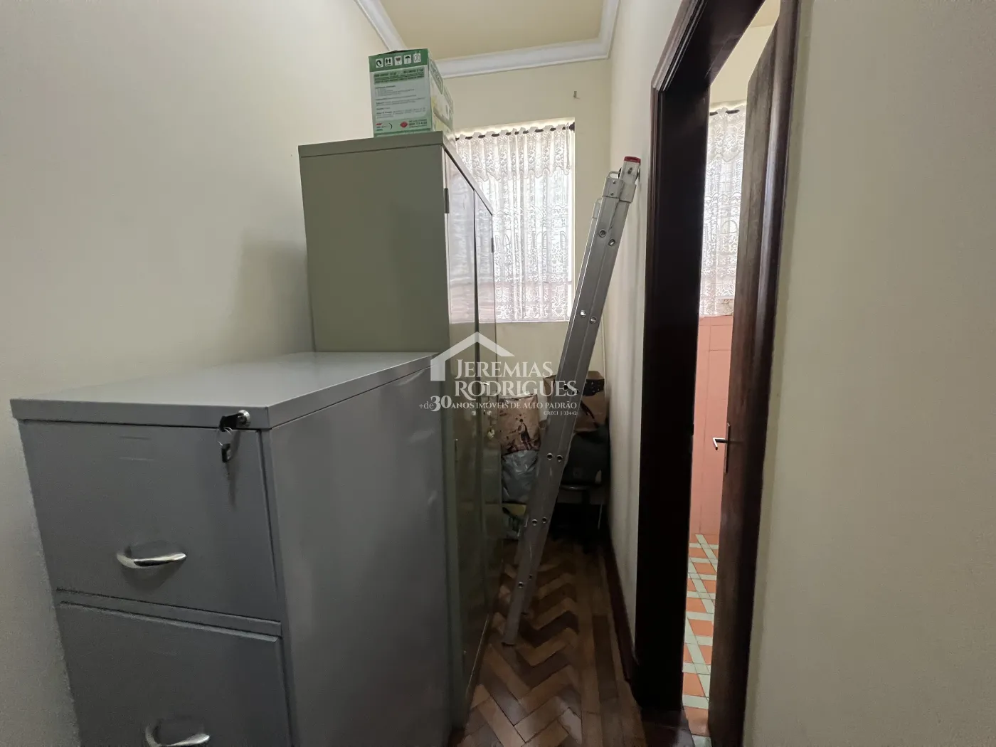Casa com 3 dormitórios, 260 m² - Centro - Taubaté/SP