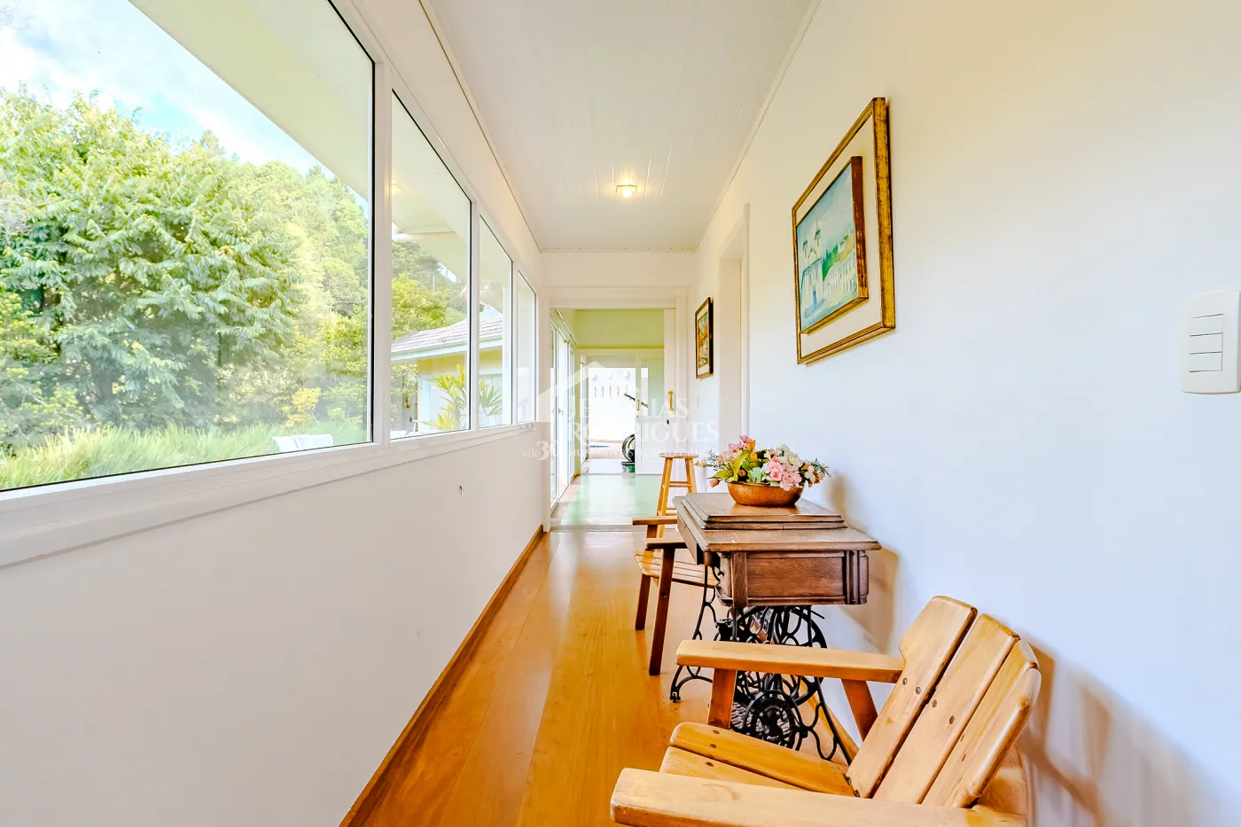 Casa com 6 suítes, 700 m² - Condomínio Vila Simonsen - Campos do Jordão/SP.