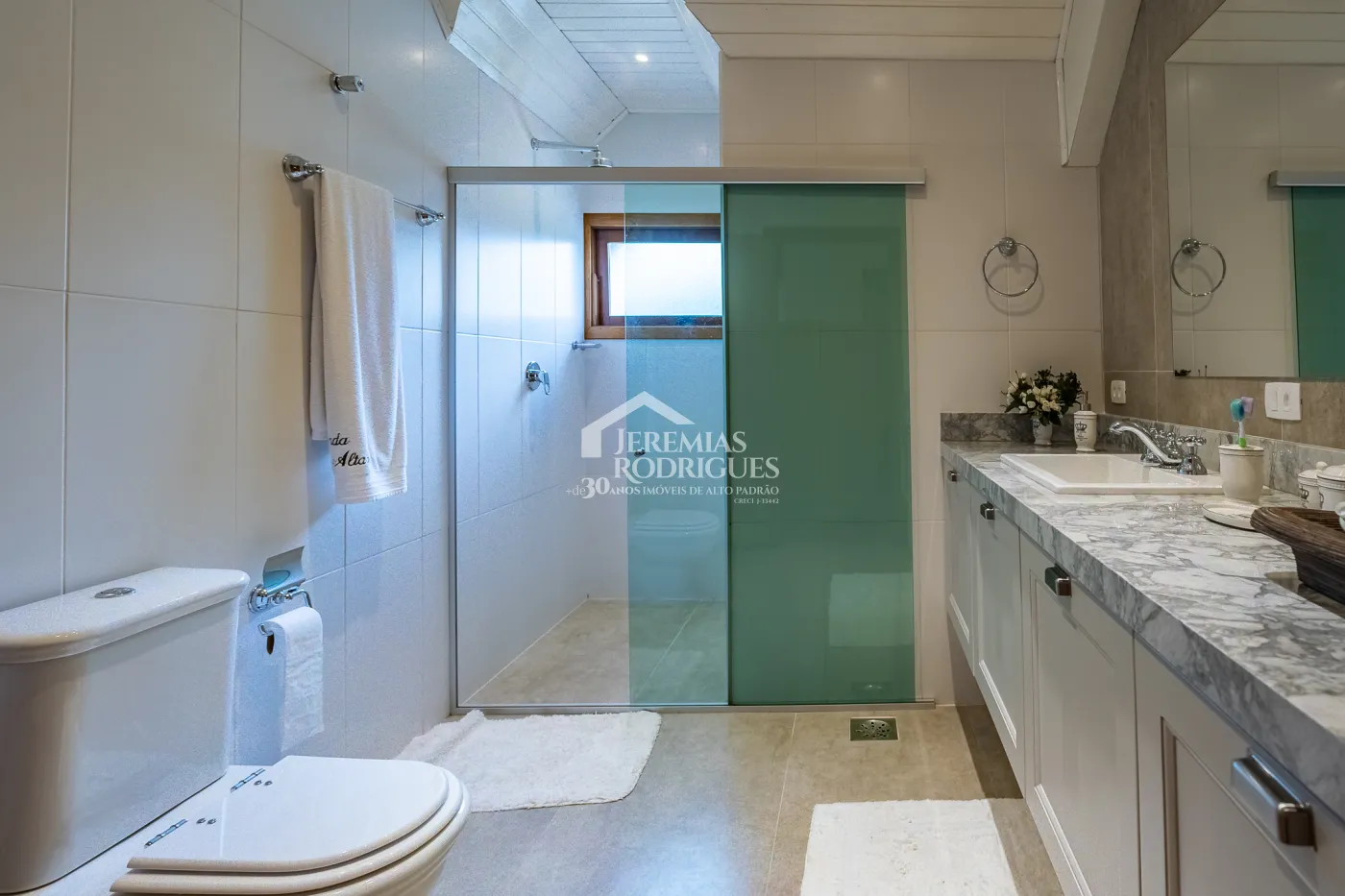 Fazenda com 2.904.000 m² - Sapucaí-Mirim - MG