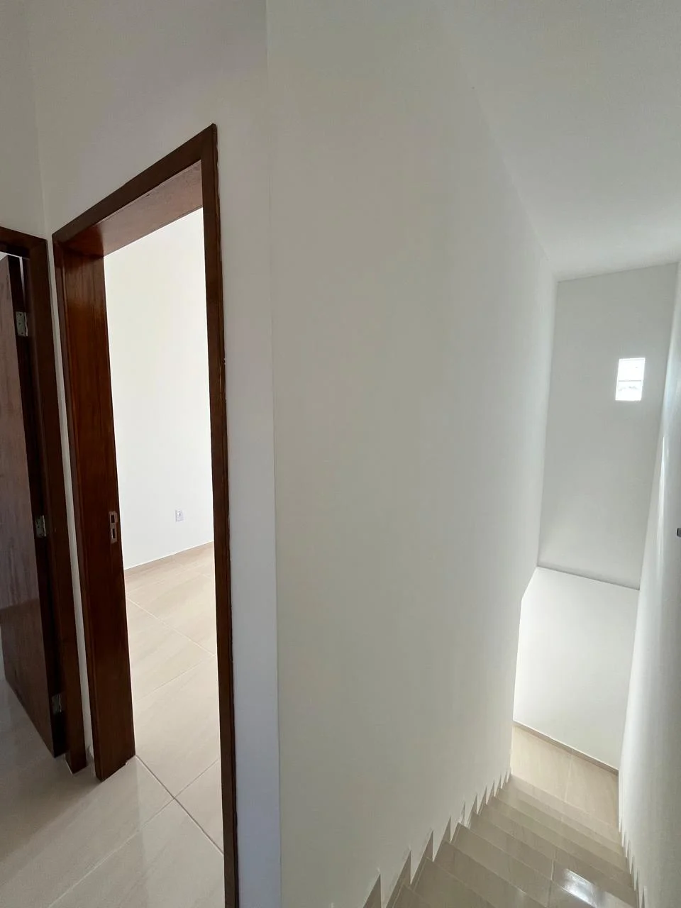 Sobrado novo à venda no Cidade Jardim, Pindamonhangaba – 2 quartos, 65m²