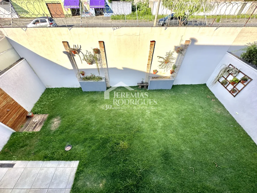 Casa mobiliada para locação no Condomínio Campos do Conde I em Tremembé/SP. 