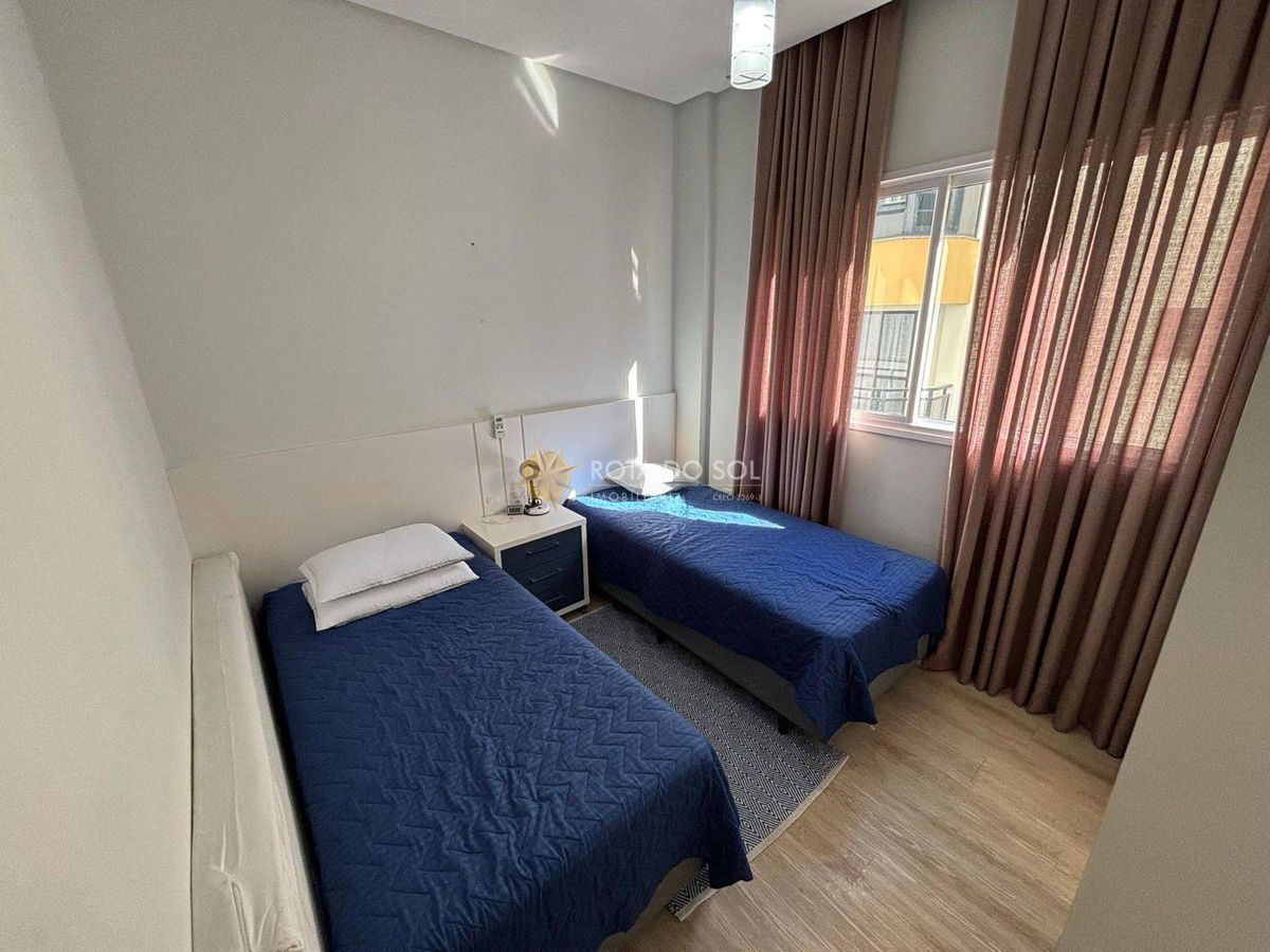 Residencial Salinas Apartamento Quadra Mar 4 Suítes em Meia Praia Itapema SC