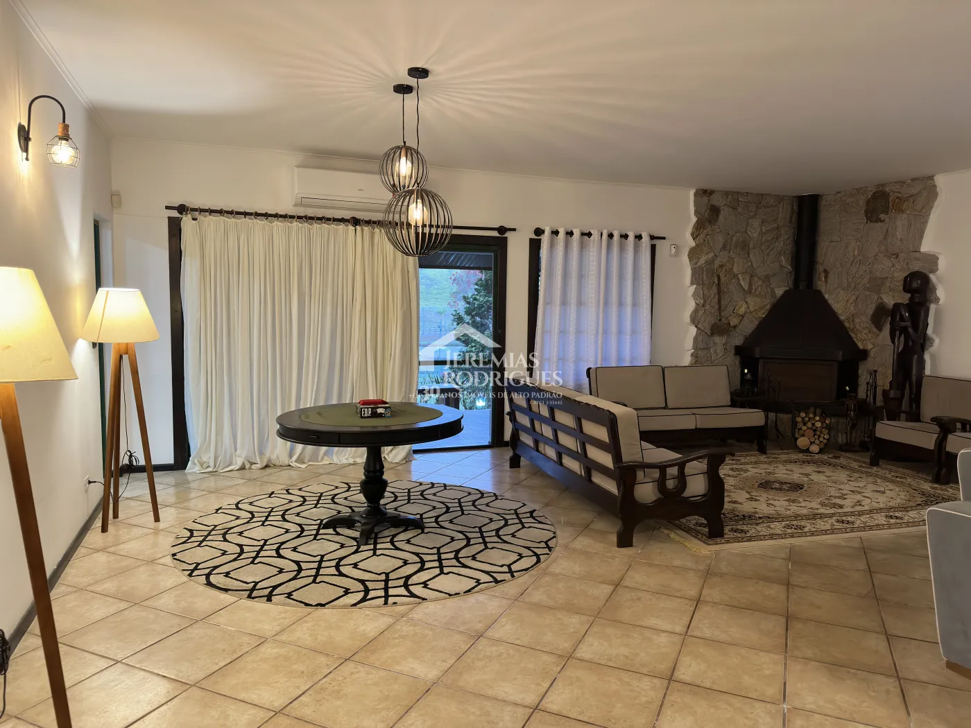 Haras à venda com 112.500 m² em Santa Isabel/SP.