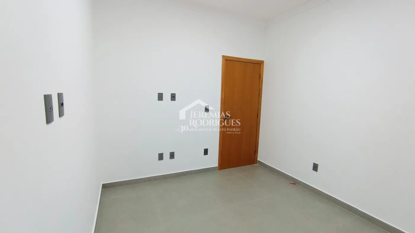 Casa à venda com 3 dormitórios no Condomínio Perolas do Vale em Tremembé/SP.