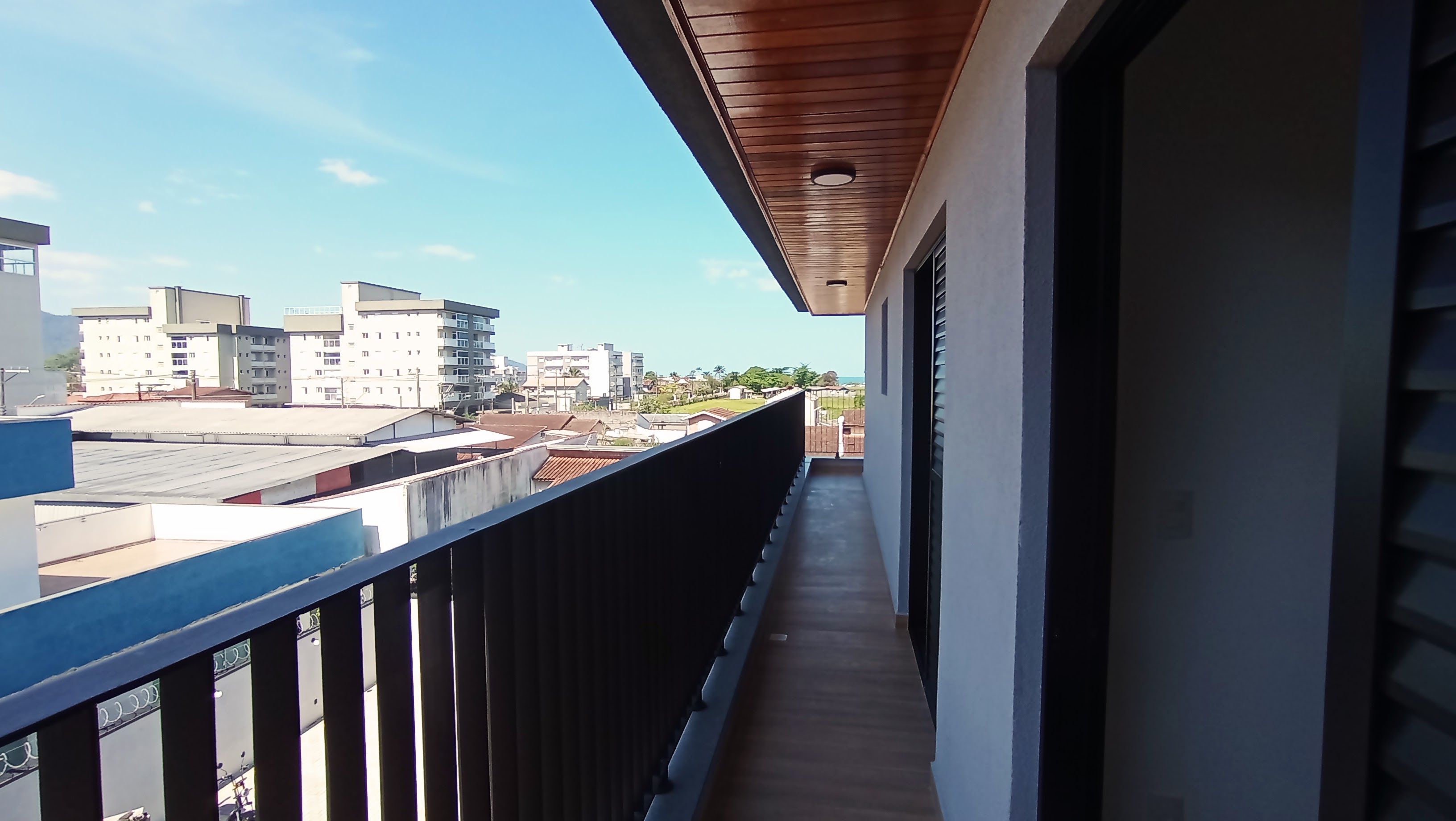 Apartamento à venda com 3 suítes, 124 m² no Edifício Residencial Apoema em Ubatuba/SP.
