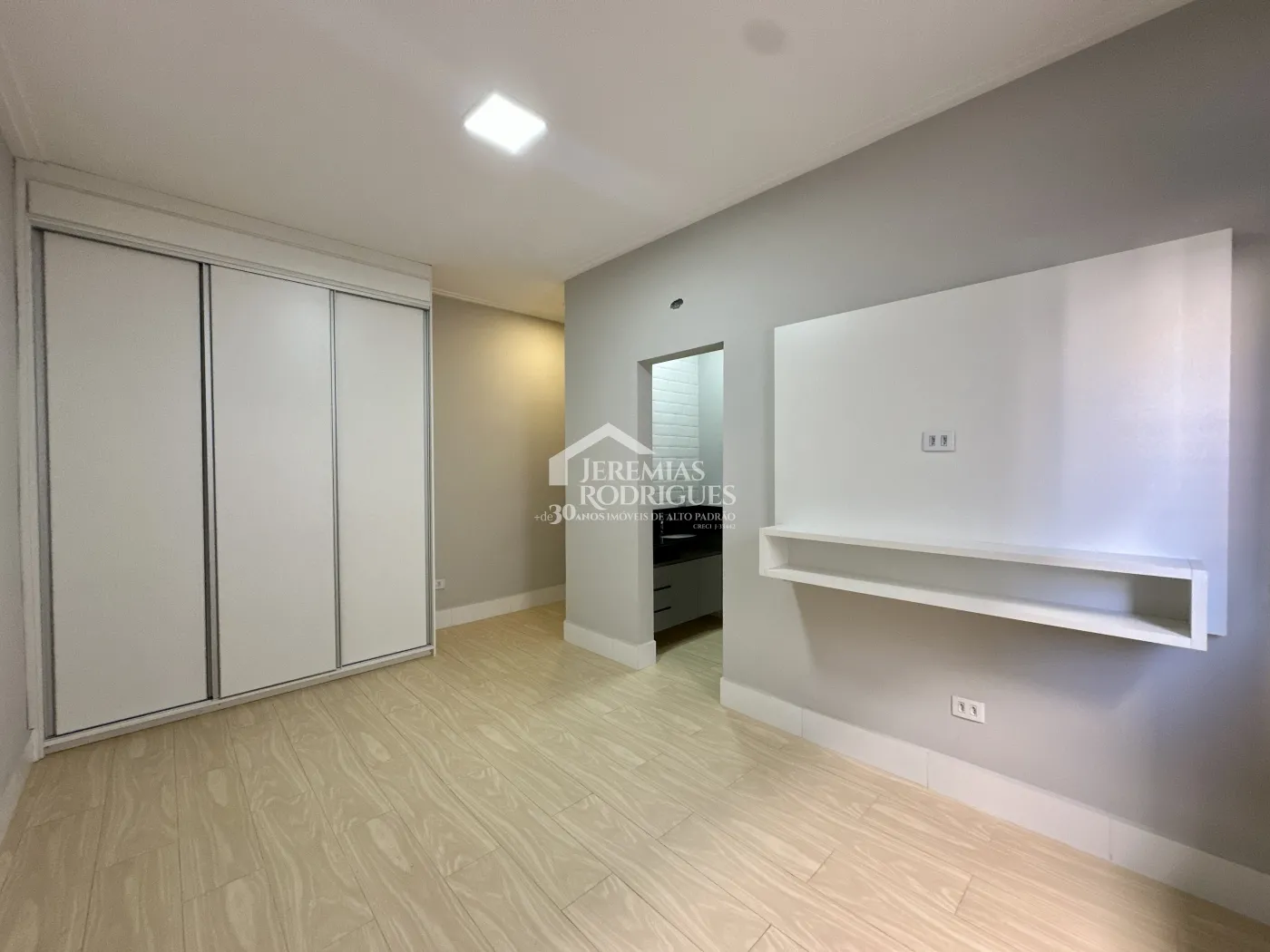 Casa para locação com 3 dormitórios no Condomínio Parque das Araucárias em Tremembé/SP