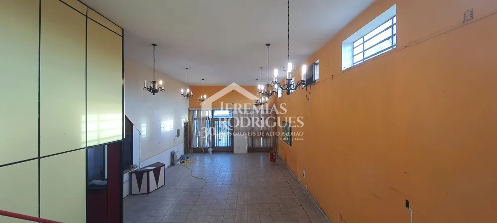 Prédio comercial com 310 m² -  Independencia - Taubaté/SP