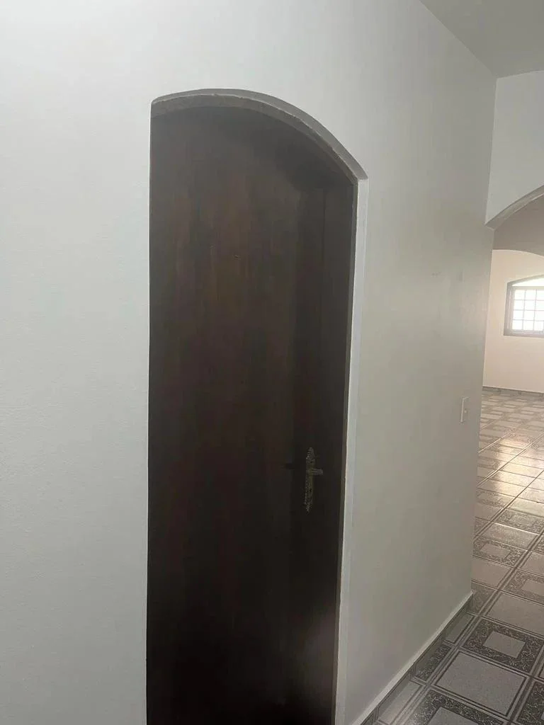 Casa GRANDE, 153m², Térrea com 03 quartos, 02 Vagas de Garagem Coberta, para locação no Jardim Ipê 4, São Bernardo do Campo - SP