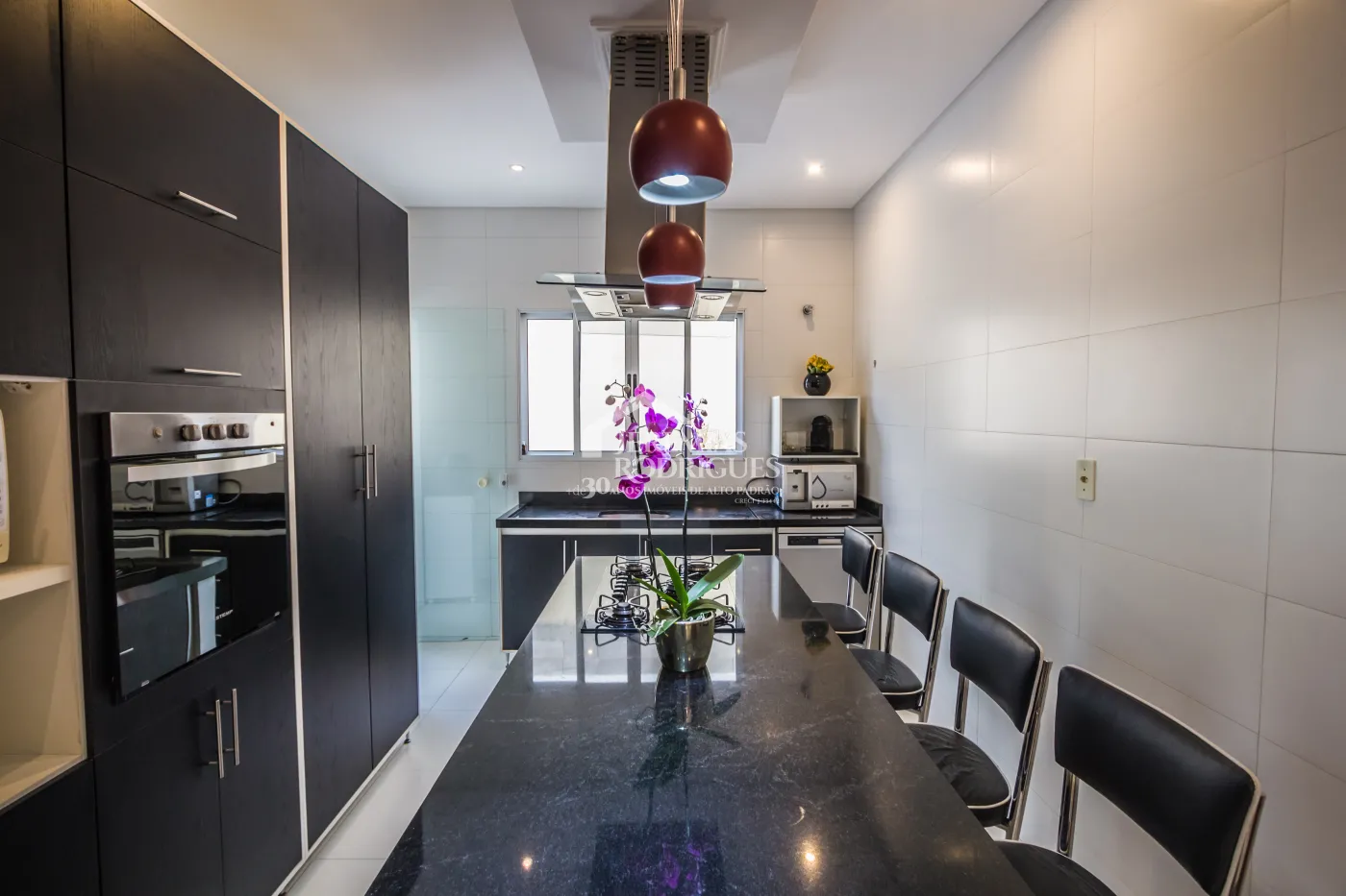 Casa com 4 dormitórios, 295 m² - Condomínio Reserva dos Lagos - Pindamonhangaba/SP