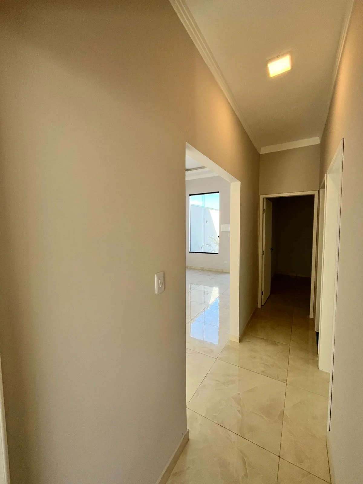 Casa à Venda em Pindamonhangaba com Piscina Privativa — 3 Dormitórios, Suíte, 102 m² | Próxima ao Centro