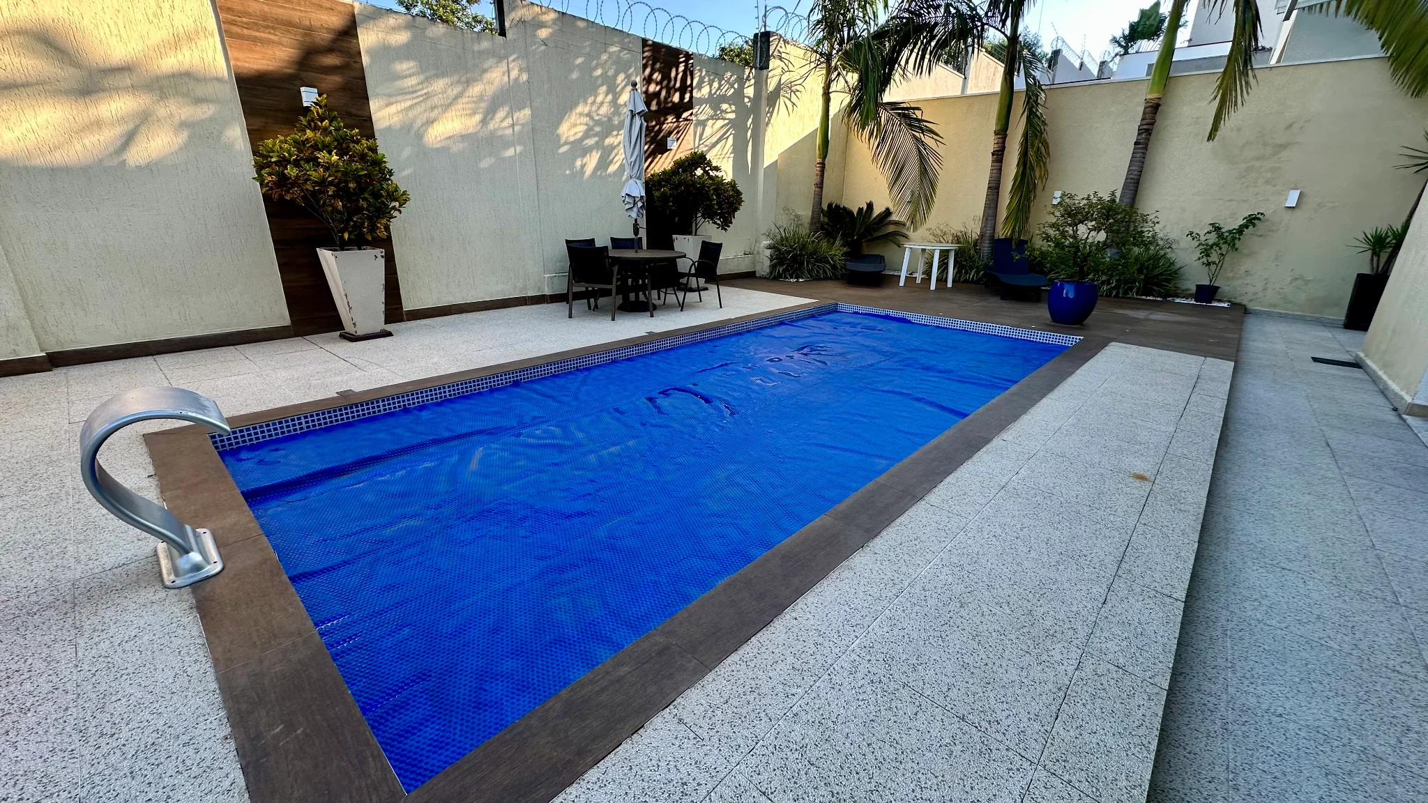 Casa para venda e locação no Condomínio Reserva dos Lagos em Pindamonhangaba/SP. 