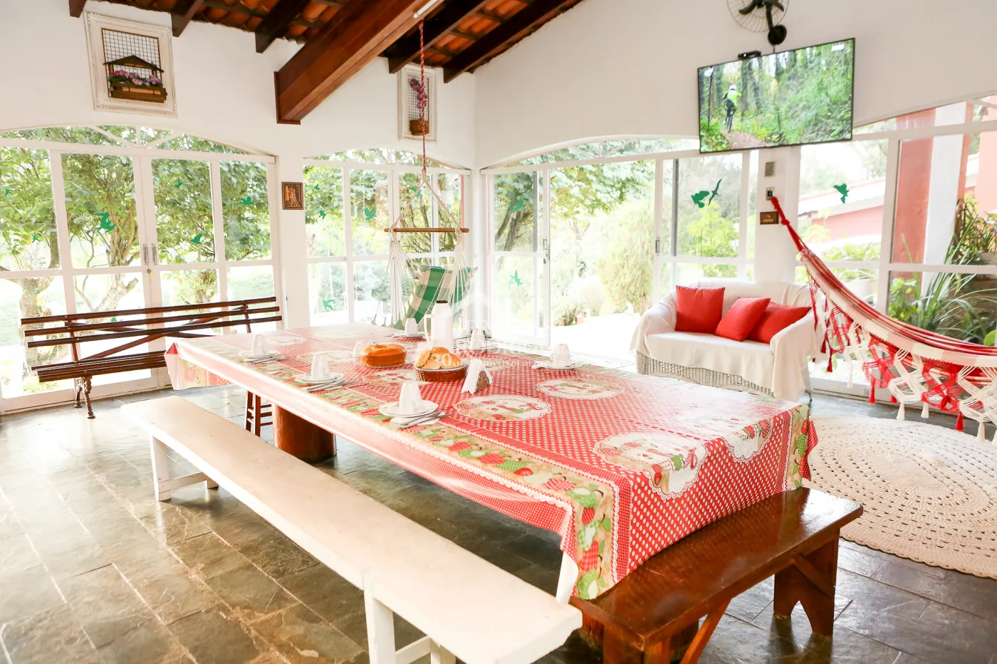 Chácara à venda no bairro do Sapucaí, em Sapucaí-Mirim/MG.