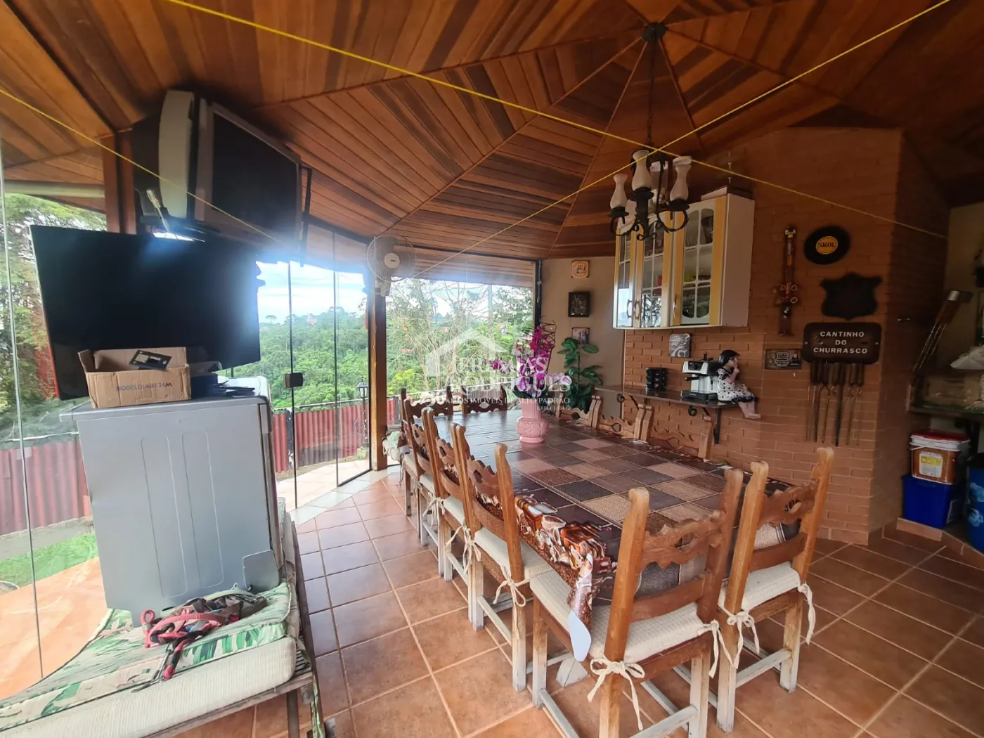 Casa com 4 dormitórios, 265 m² -  Alto do Capivari - Campos do Jordão /SP