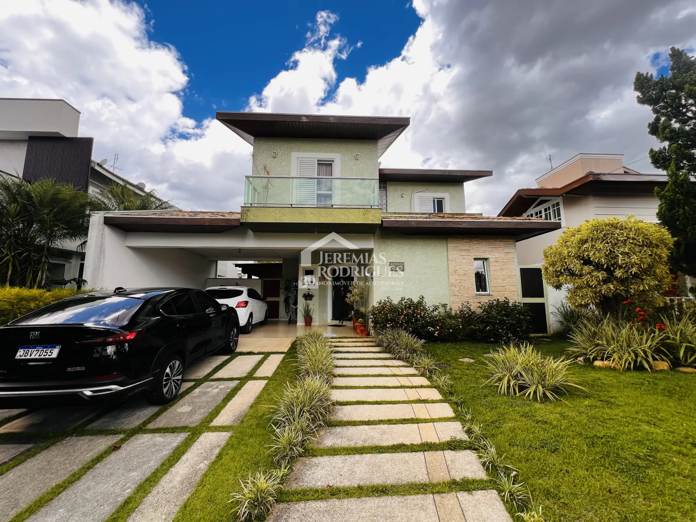 Casa com 4 dormitórios, 305 m² - Condomínio Taubaté Village - Taubaté/SP.