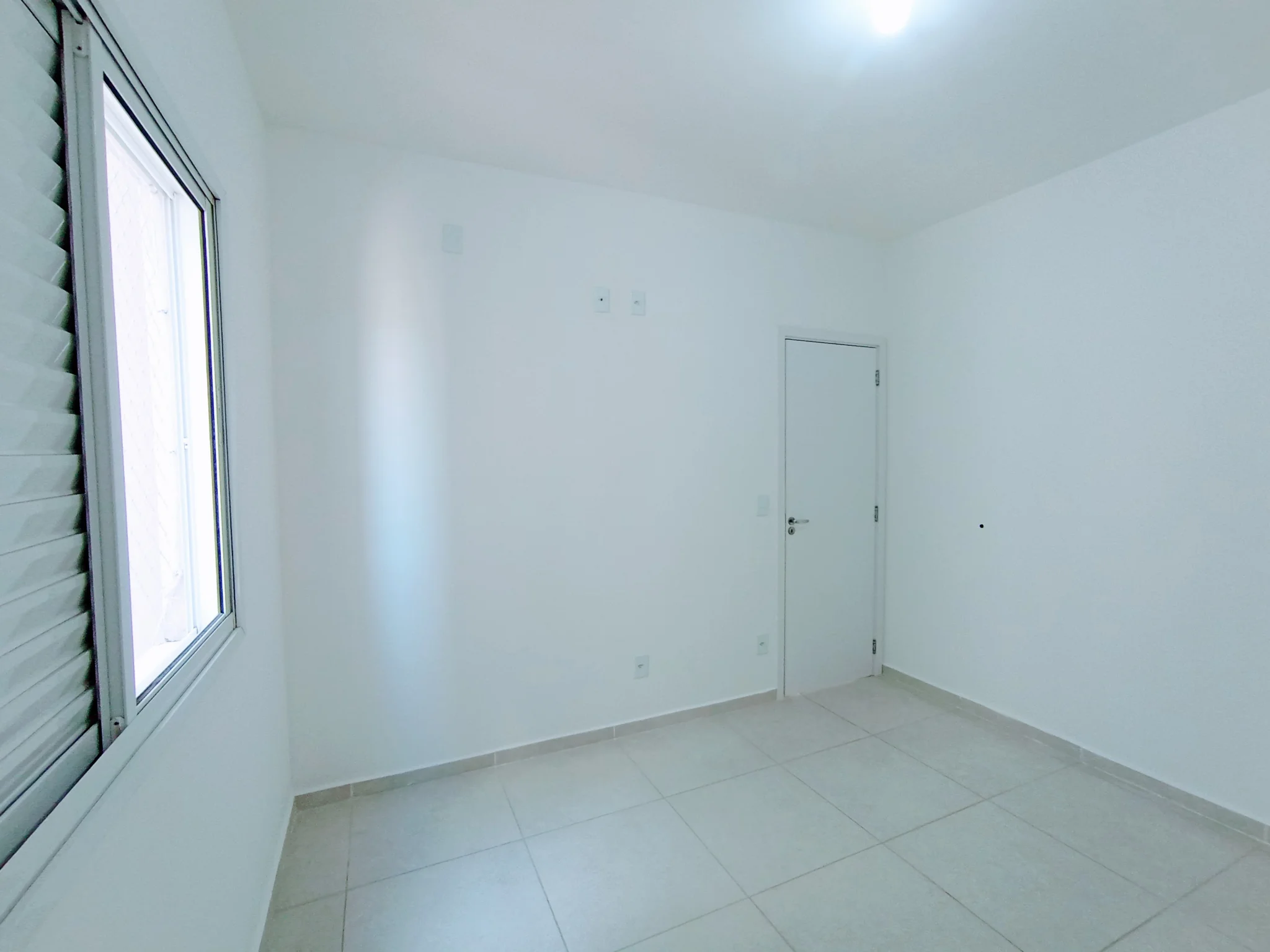 Apartamento para locação com 2 dormitórios, 72 m² no Residencial Allure em Taubaté/SP.
